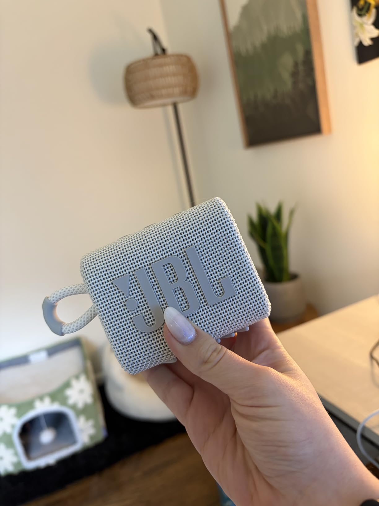 JBL Go 3 - Portable Mini Bluetooth Speaker, big audio and punchy bass, IP67 waterproof and dustproof, 5 hours of playtime, speaker for home, outdoor and travel (Black) customer photo 2