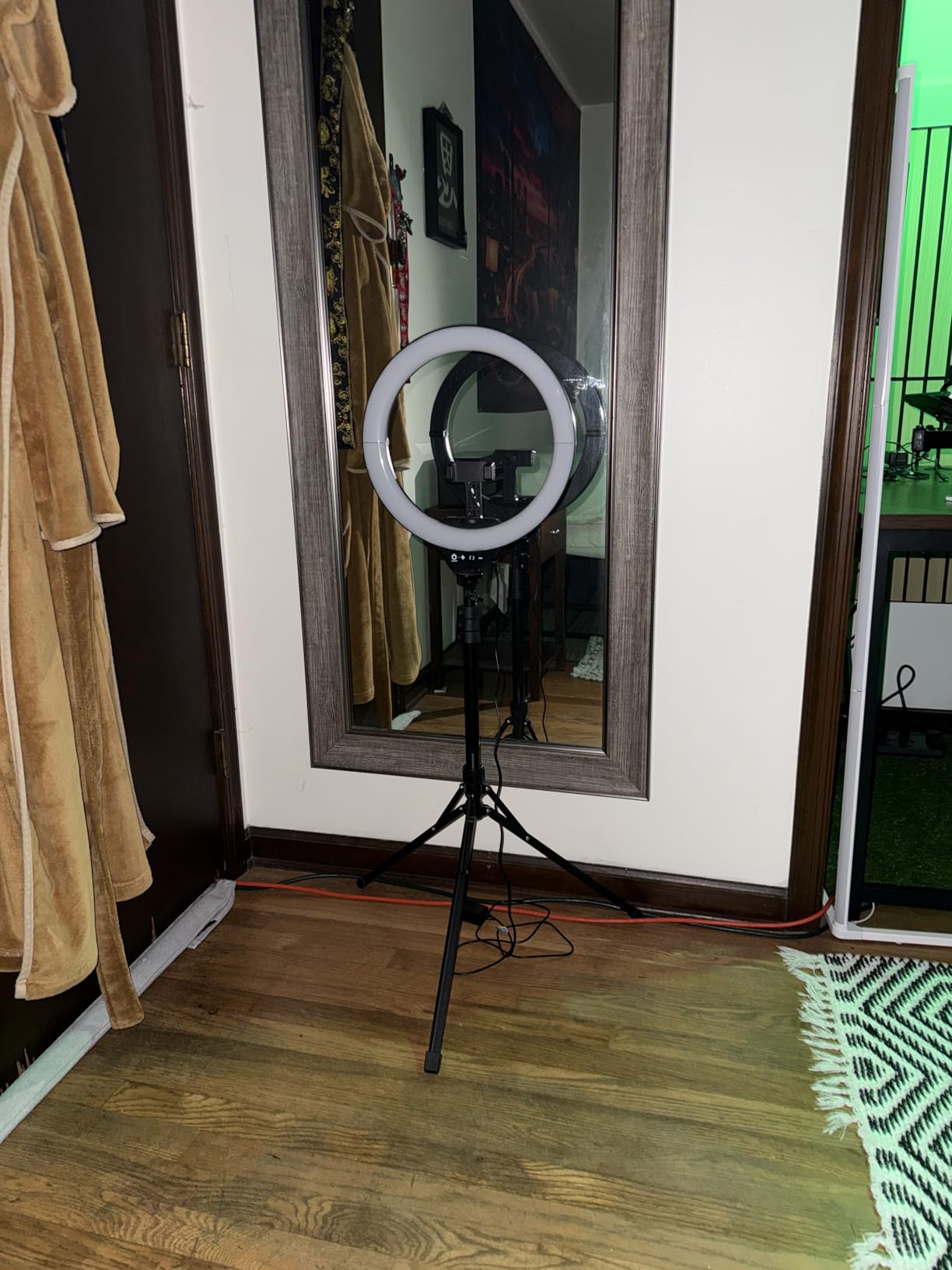 UBeesize 12'' LED Ring Light with 62'' Tripod Stand, Selfie Ring Light for Video Recording, Live Streaming, TikTok & YouTube, Compatible with iPhone & Android (Black) customer photo 1
