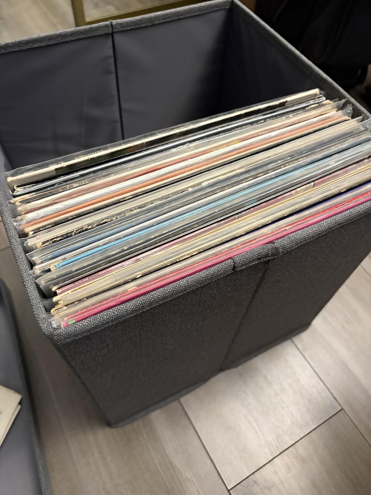 ZICOTO Decorative Vinyl Record Storage Box for 50+ Single Records - Sturdy and Easy to Carry LP Holder with Lid - The Perfect Storage Crate for Your Valuable Album Collection customer photo 2