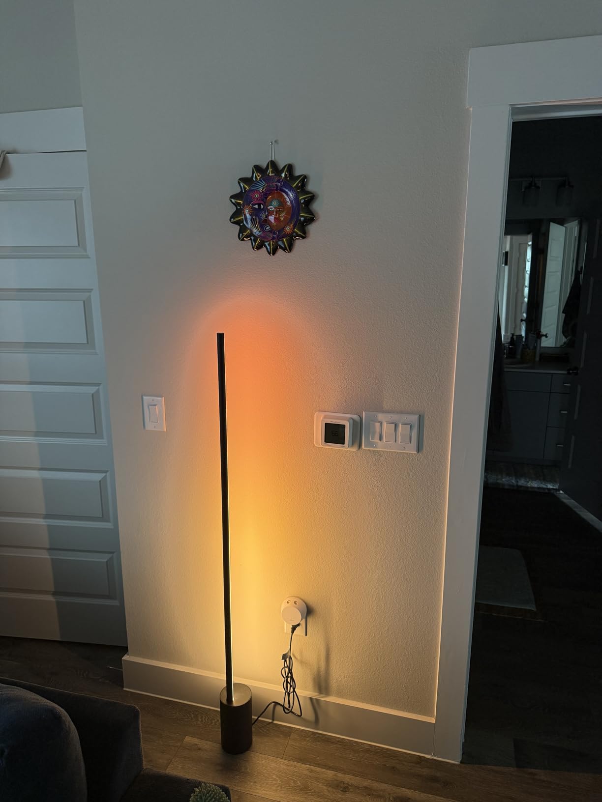 Signe Smart Color Changing Floor Lamp, Black, White and Color Ambiance, Pack of 1, Control with Hue App, LED Floor Lamp Compatible with Alexa, Google Assistant, and Apple Homekit customer photo 2