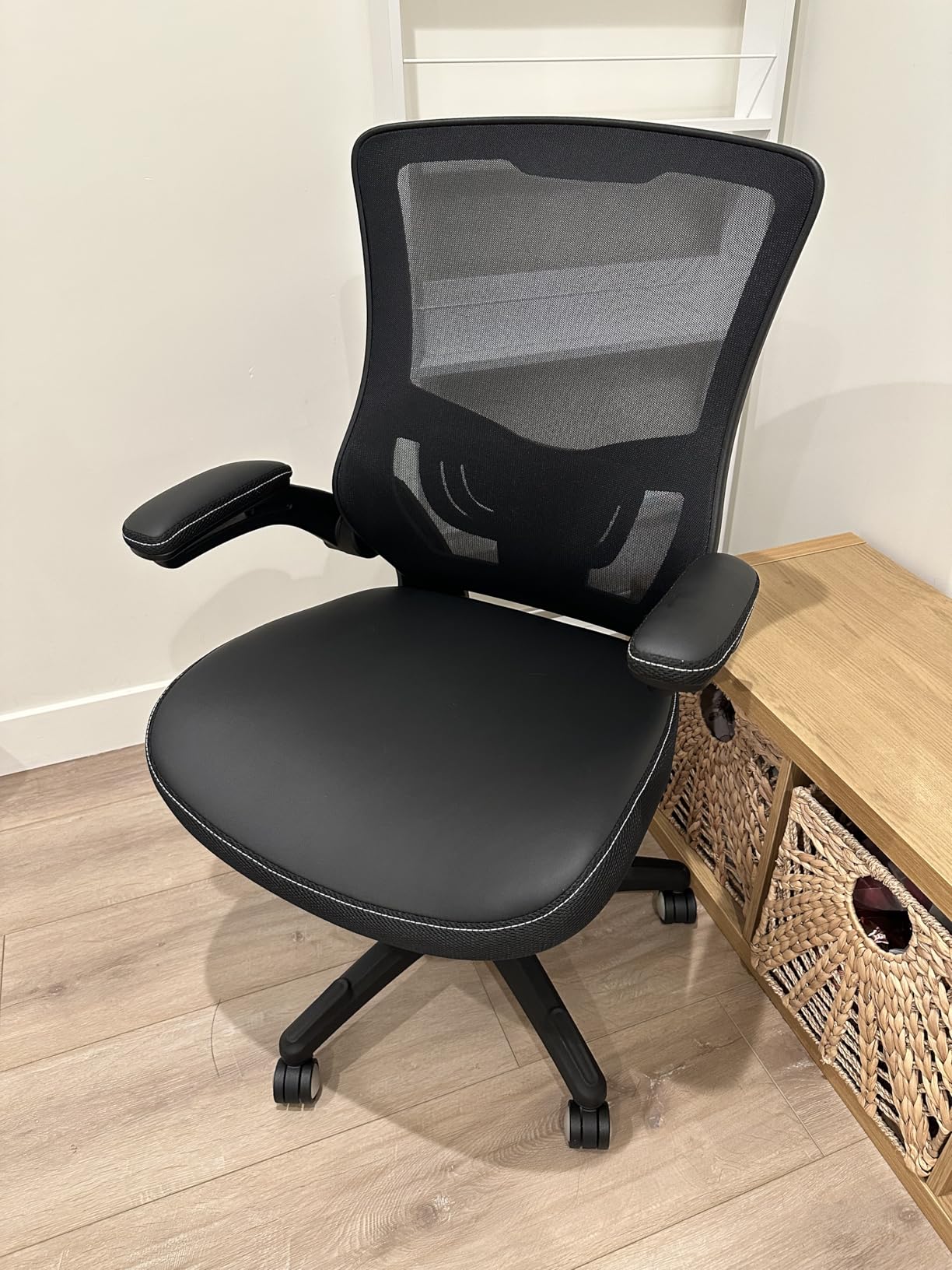 Office Chair Ergonomic Desk Chair, Computer PU Leather Home Office Chair, Swivel Mesh Back Adjustable Lumbar Support Flip-up Arms Executive Task Chair customer photo 2