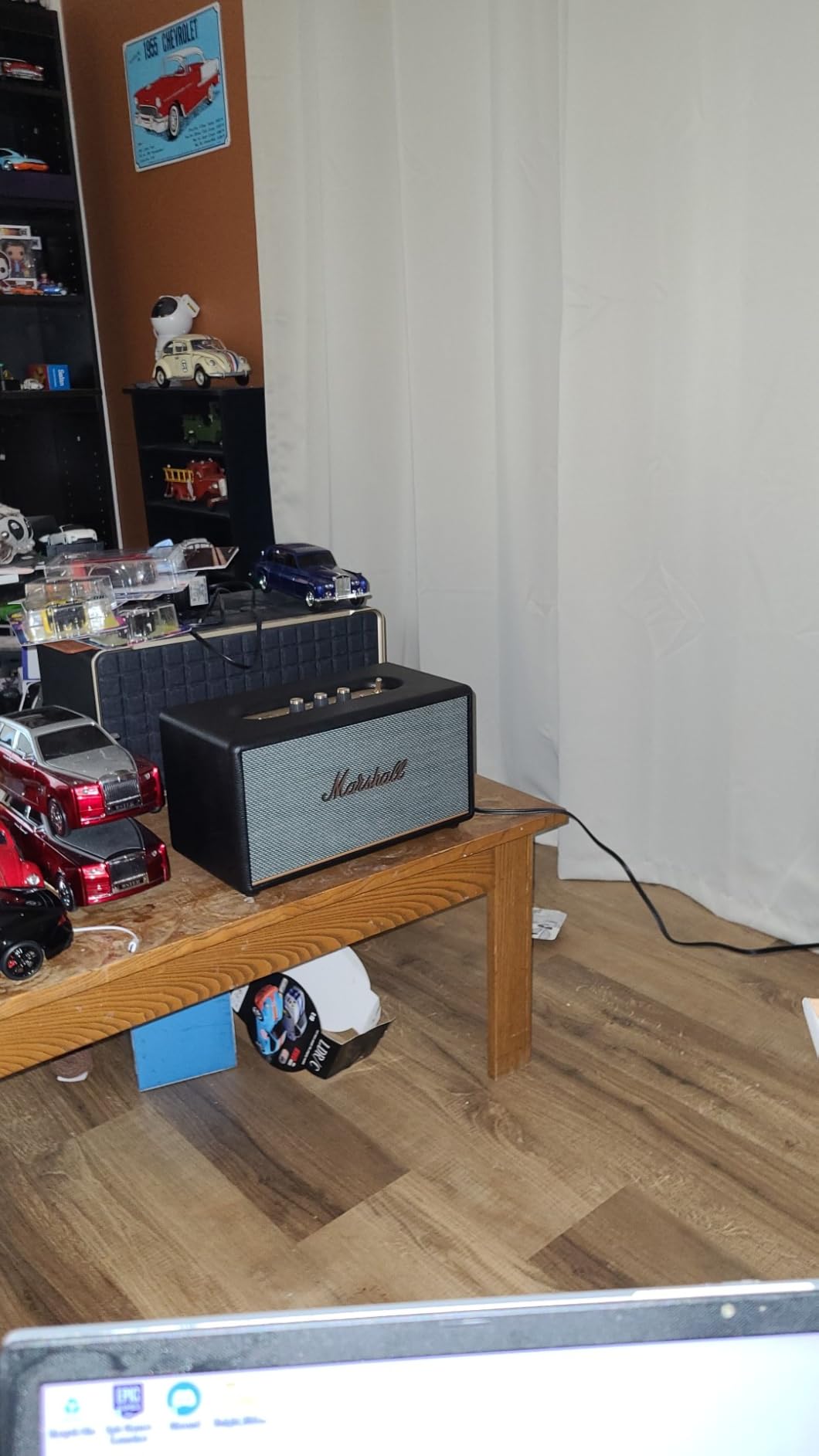 Marshall Stanmore III Bluetooth Home Speaker - Cream customer photo 1