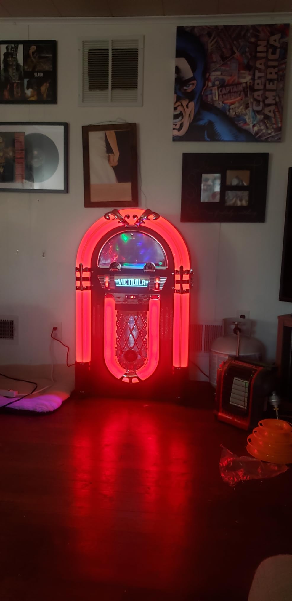 Victrola Mayfield Full Size Jukebox, 3-Speed Belt Driven Turntable with Stereo Speakers & Subwoofer, Wireless Bluetooth Music Streaming, FM Radio, Premium Cartridge, LED Lights, Easy Setup customer photo 1