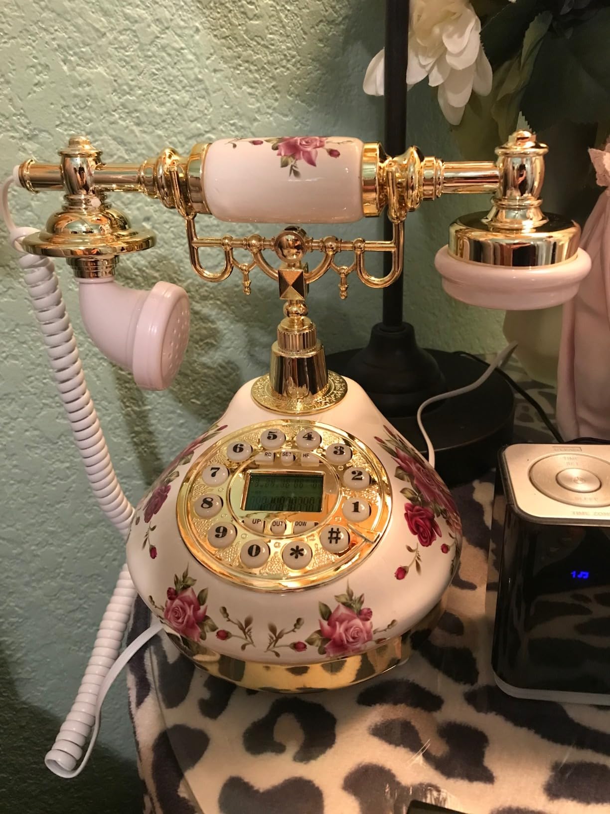 WICHEMI Vintage Phone Retro Rotary Dial Phones Landline Telephone Old Fashion Antique Phone Old School Telephones for Home Office Cafe Bar Star Hotel Decor (Golden) customer photo 1
