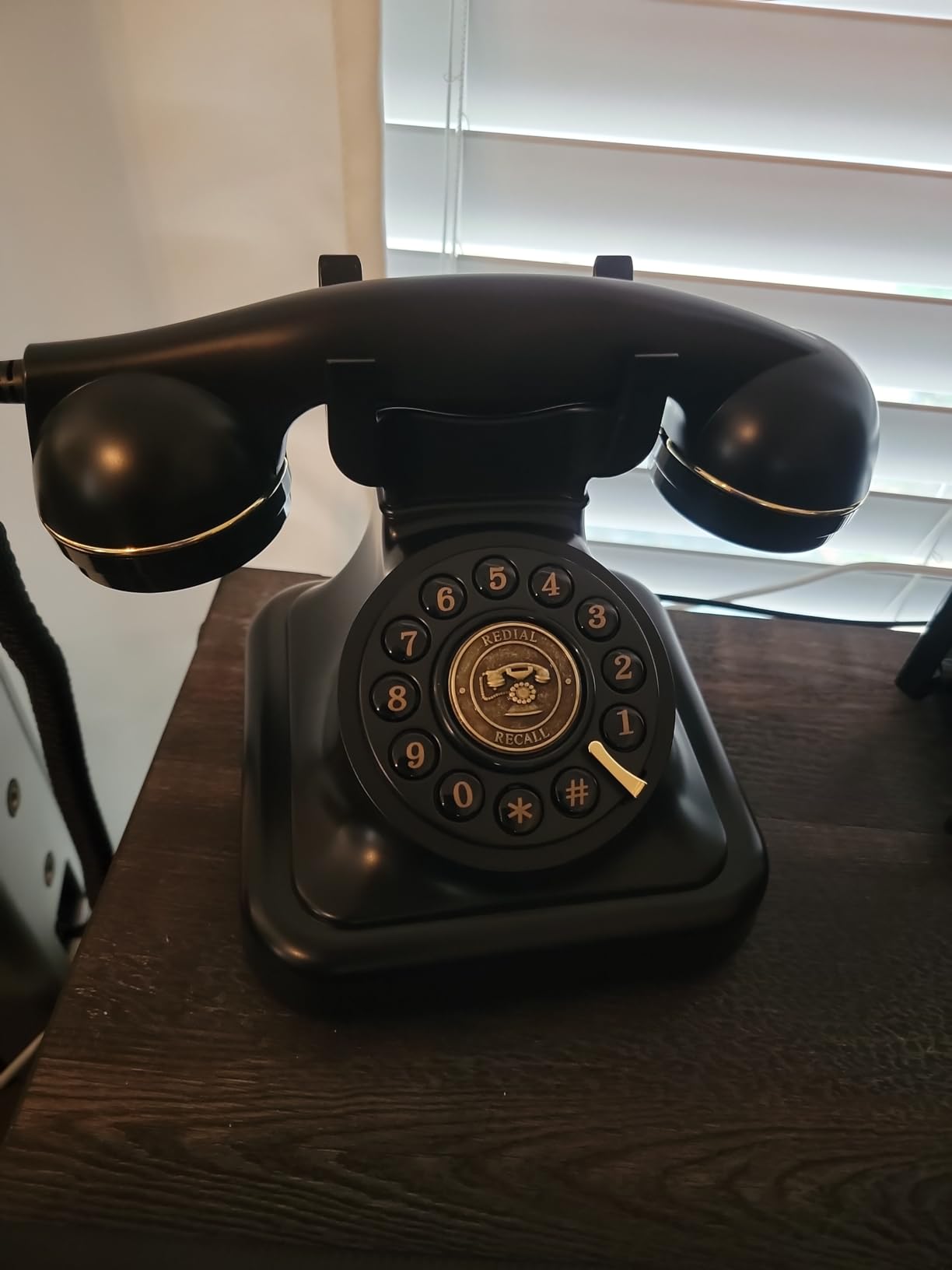 Peohud Retro Landline Telephone, Classic Corded Desk Phone, Vintage Old Fashioned Dial Button Phone with Redial Function for Home Office customer photo 2