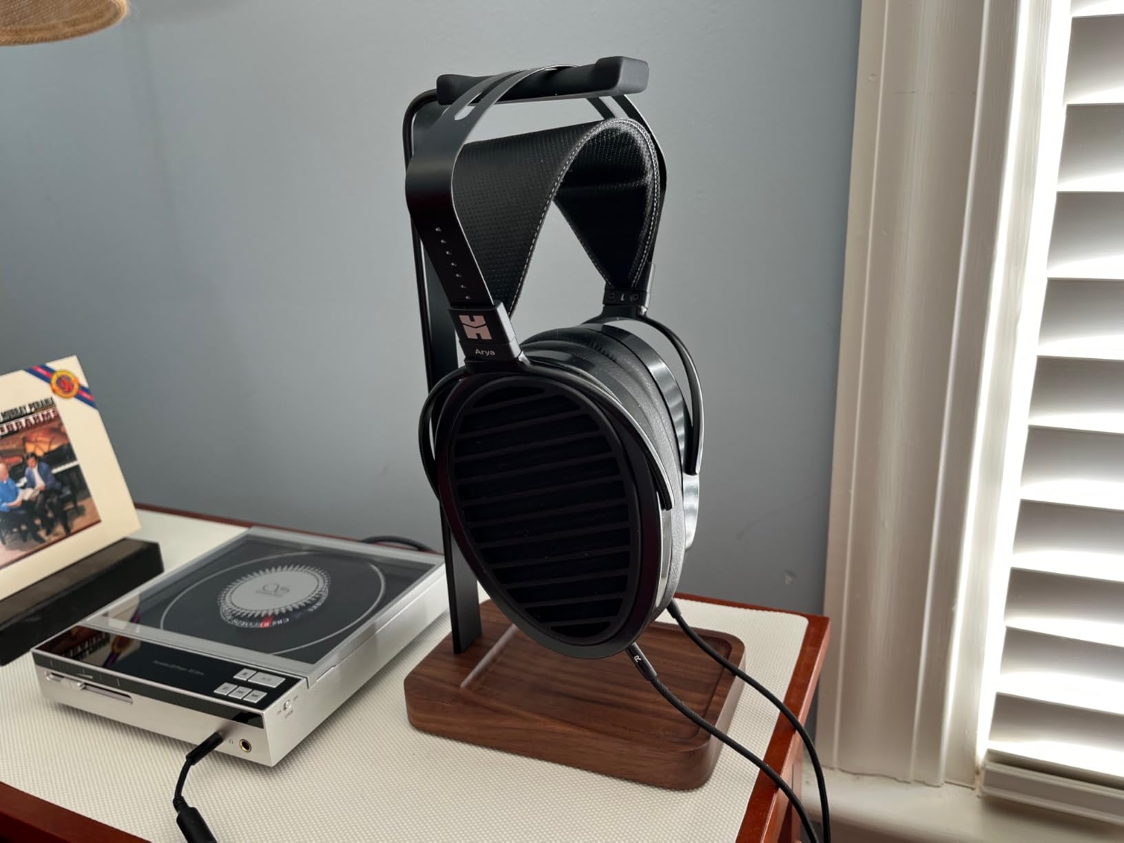 Walnut Wood & Aluminum Headset Holder, Desktop Headphone Stand - Black Walnut customer photo 1