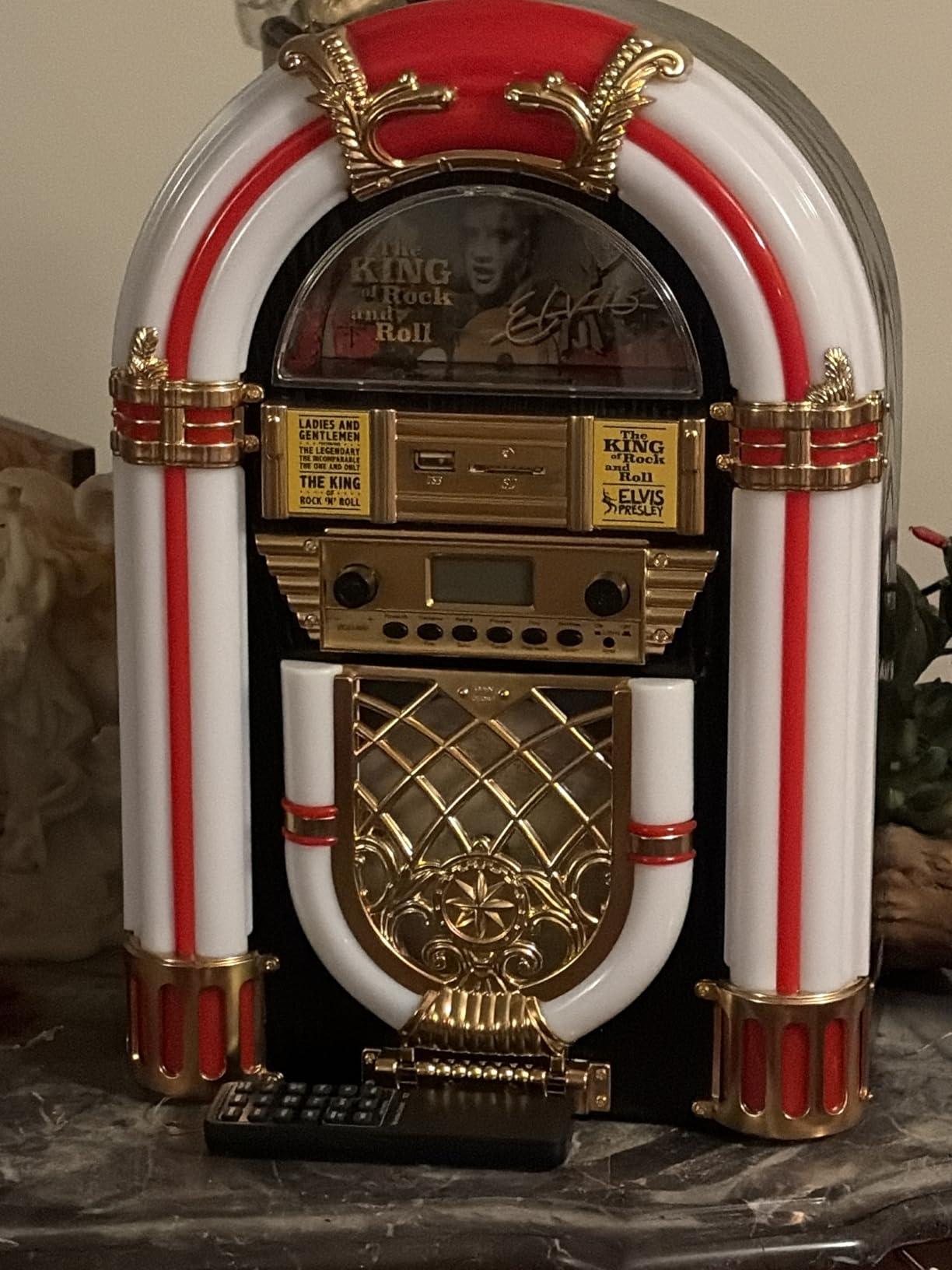 Arkrocket Athena Mini Jukebox/Tabletop CD Player/Bluetooth Speaker/Radio/USB and SD Card Player with Retro LED Lighting System customer photo 1