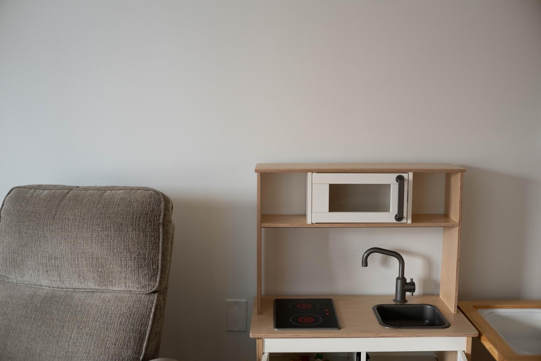 TTArtisan 25mm F2 Wide-Angle APS-C Camera Lens Large Aperture Manual Fixed Camera Lens Compatible with Fuji X-Mount Cameras X-A2 X-A2 X-A3 X-A5 X-A7 X-H1 XT1 X-T2 X-T3 X-T20 X-T30 X-T100 X-T200 X-PRO1 customer photo 1
