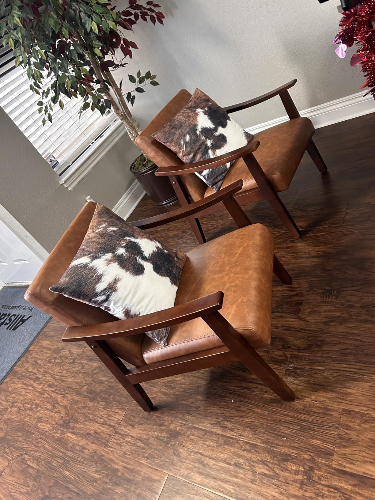 Yaheetech PU Leather Accent Chair, Mid-Century Modern Armchair with Solid Wood Legs, Reading Leisure Chair with High Back for Living Room Bedroom Waiting Room, Brown customer photo 2
