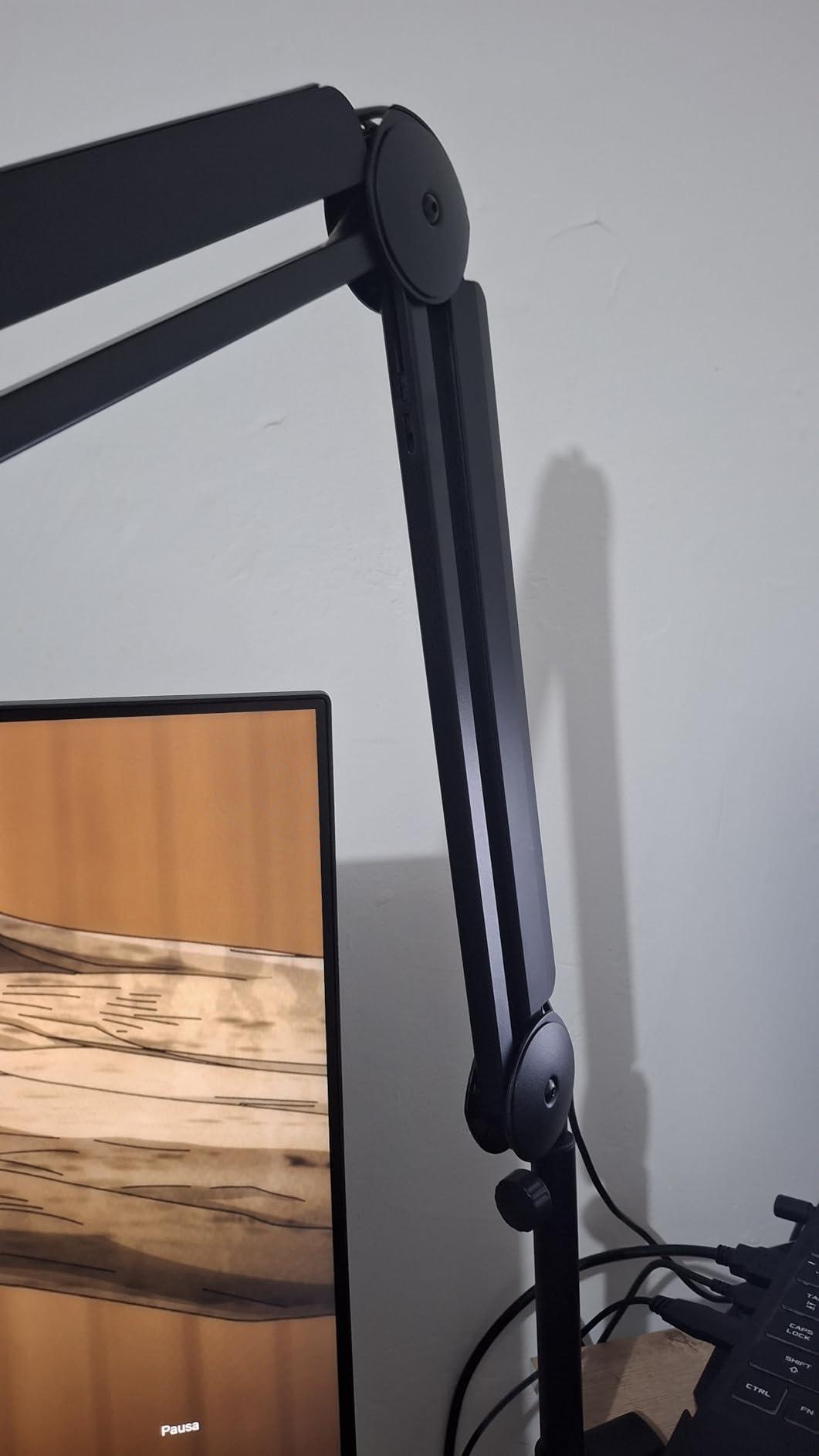 InnoGear Mic Boom Arm Microphone Stand Cable Management for Blue Yeti FIFINE AM8 K669B HyperX QuadCast S SoloCast AT2020 Shure SM7B MV7 and Other Microphone customer photo 2