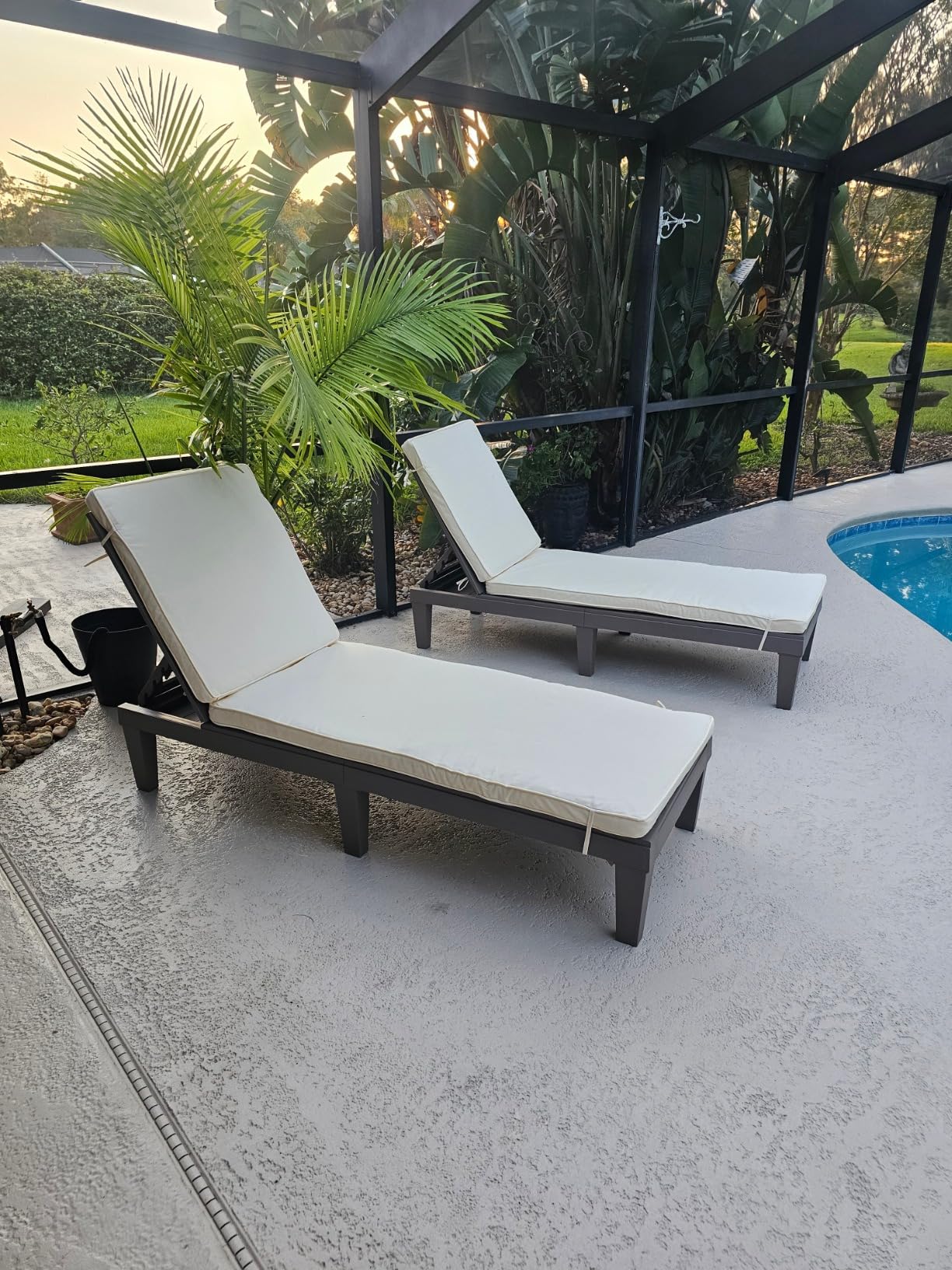 Best Choice Products Outdoor Lounge Chair, Resin Patio Chaise Lounger for Poolside, Backyard, Porch w/Seat Cushion, Adjustable Backrest, 5 Positions, 330lb Capacity - Brown/Ivory customer photo 2