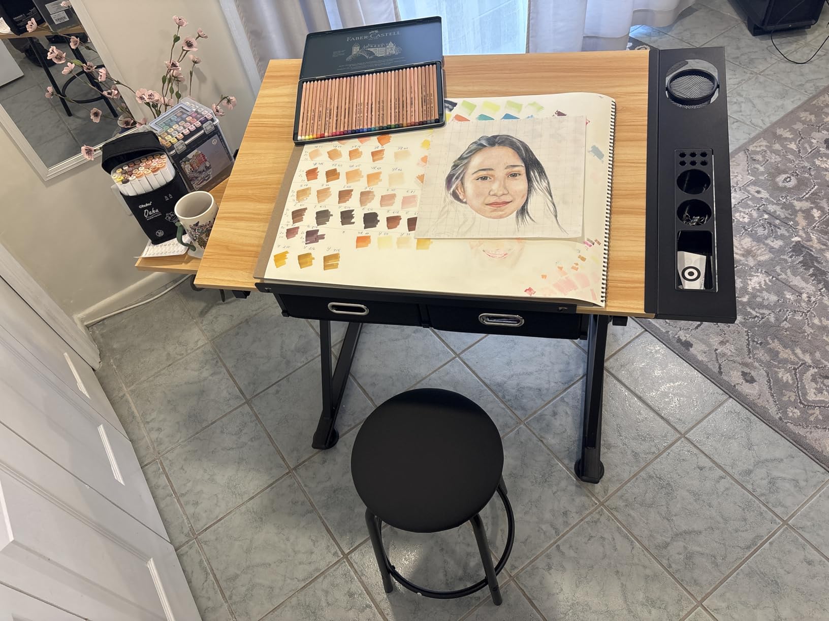 Magshion Professional Drafting Table for Adults Teens, Tilting Glass Tabletop Art Craft Desk Diamond Watercolor Paintings Sketching Work Station for Home Office Reading, Writing, Crafting (Clear) customer photo 1