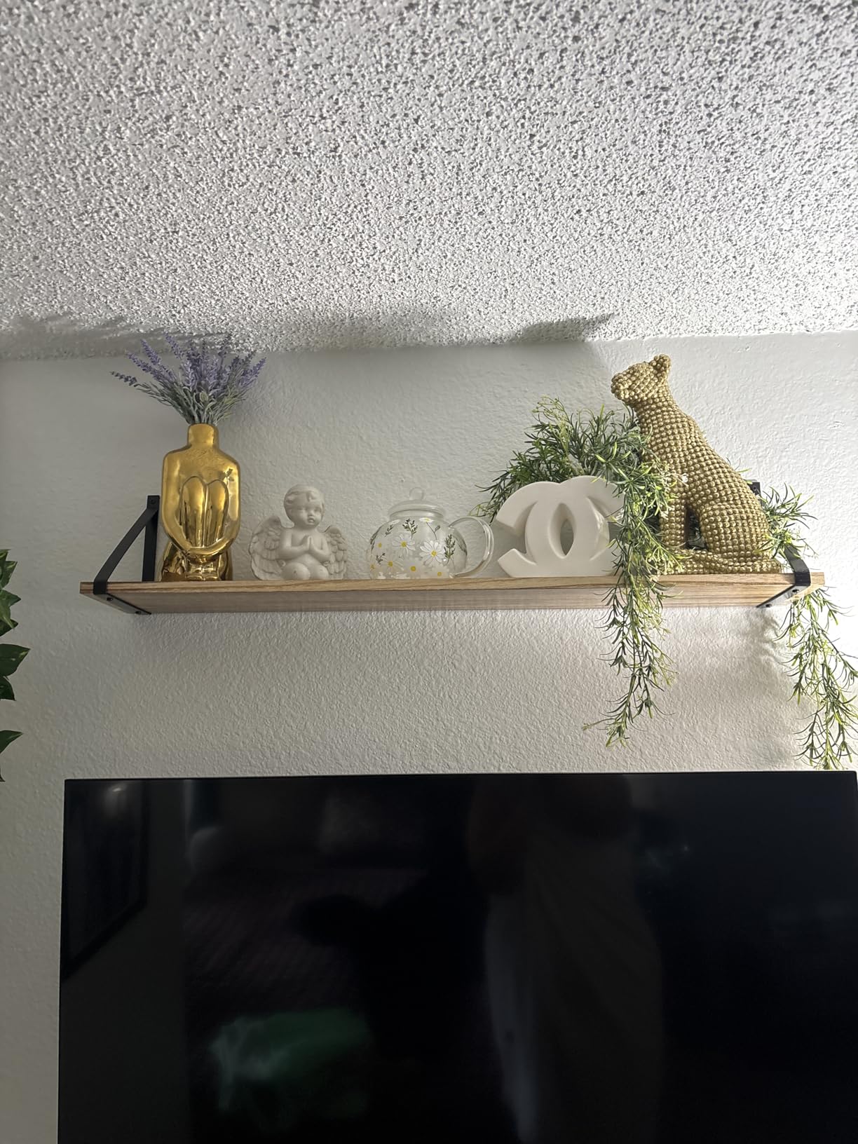 WOPITUES Wood Floating Shelves Set of 6, Shelves for Wall Decor, Farmhouse Shelf for Bedroom, Bathroom Storage Shelves, Book Shelves for Living Room (Rustic Brown) customer photo 1