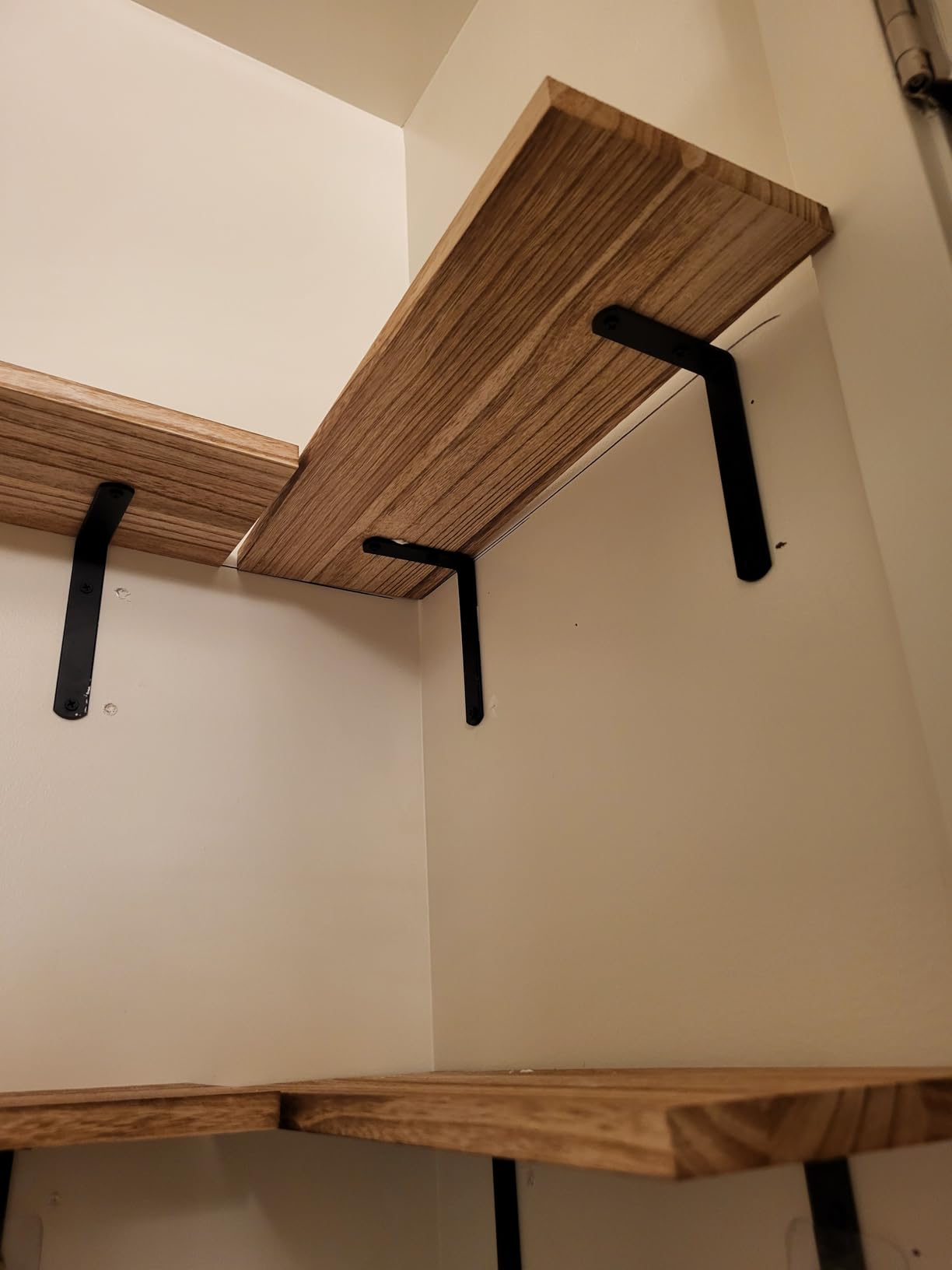 WOPITUES Wood Floating Shelves Set of 6, Shelves for Wall Decor, Farmhouse Shelf for Bedroom, Bathroom Storage Shelves, Book Shelves for Living Room (Rustic Brown) customer photo 2