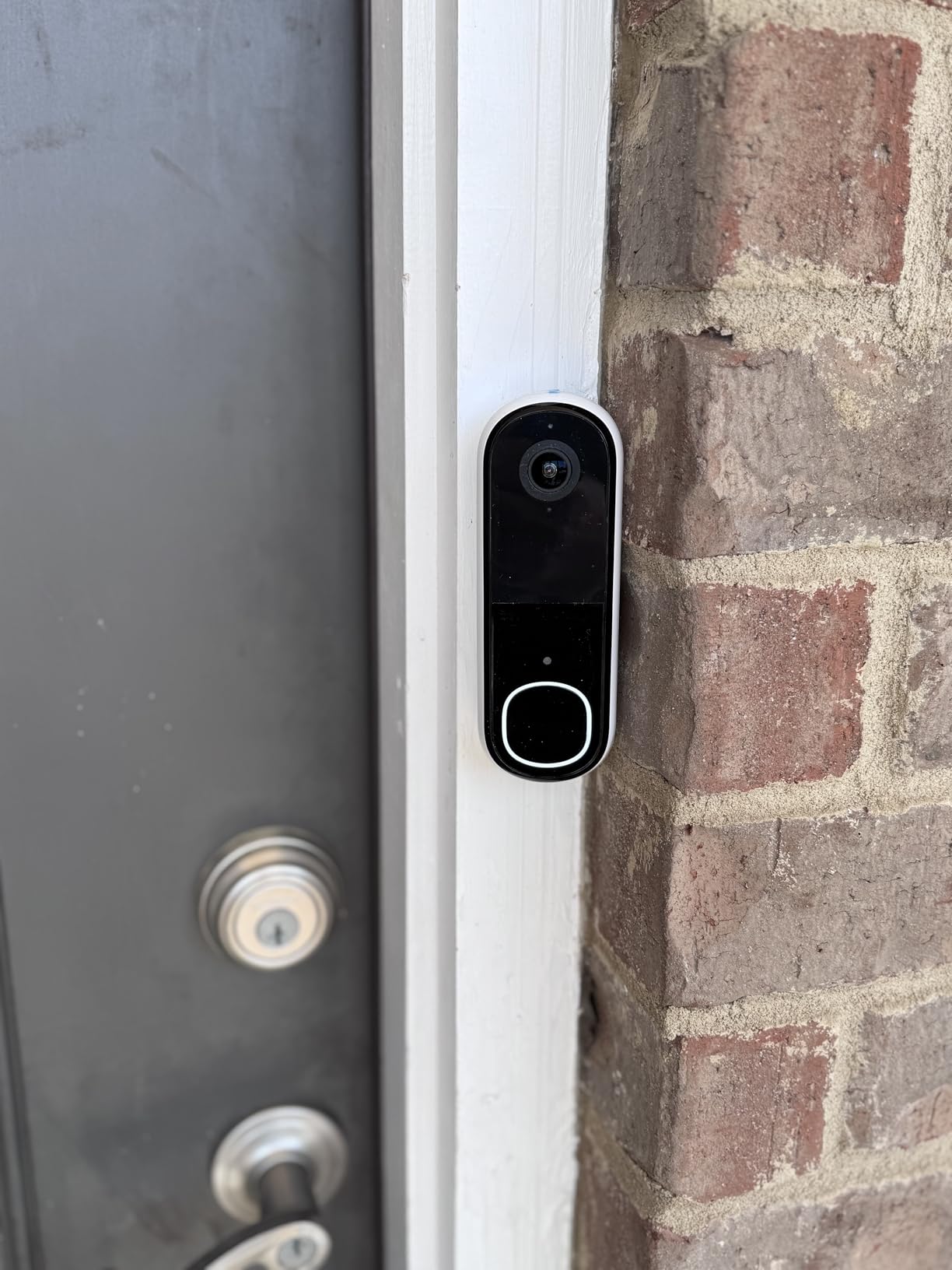 Arlo Video Doorbell 2K (2nd Gen, Latest Release), Wireless or Wired Option, 2-Way Audio, Night Vision, Head to Toe Video View, Package Detection, Person & Vehicle Recognition customer photo 1