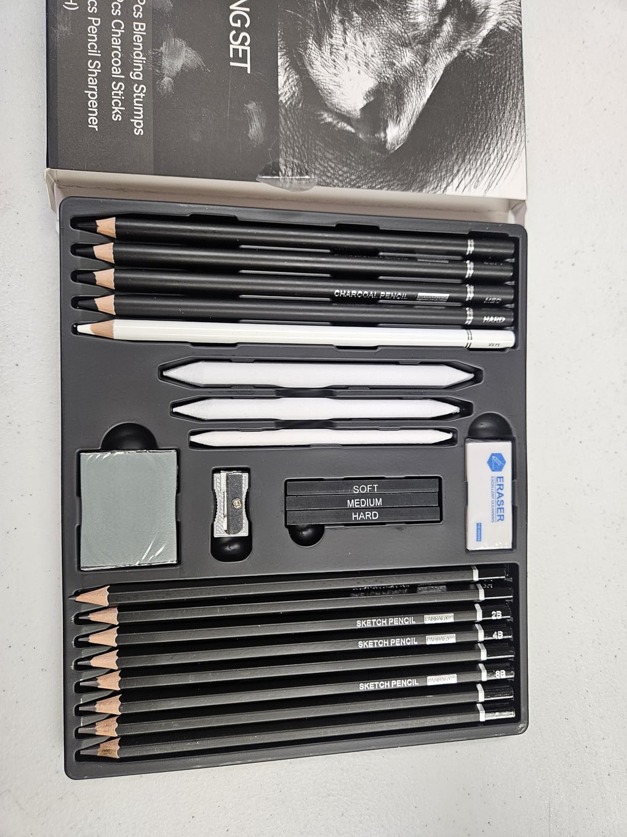 PANDAFLY Drawing Sketching Pencil Set, 22 Piece Pro Art Pencil Kit customer photo 1