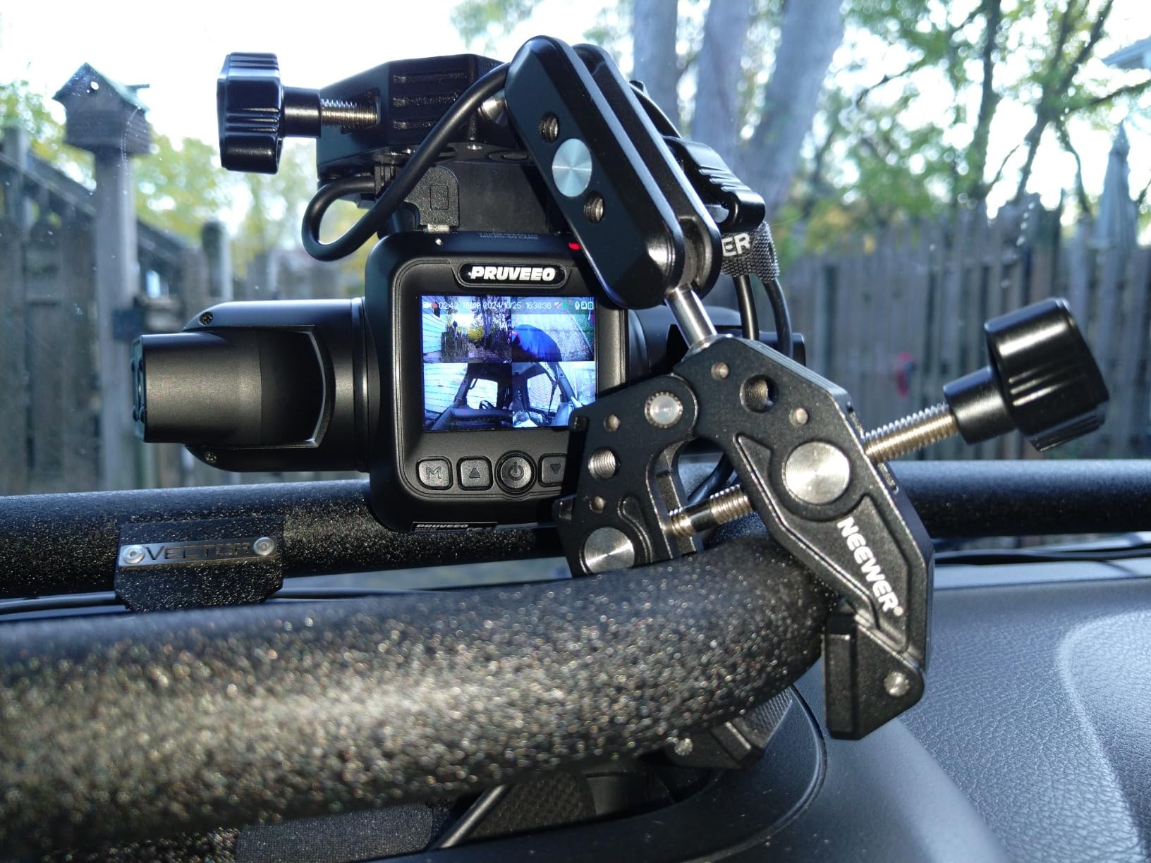 Neewer Double Super Clamp Camera Mount with Magic Arm, Cold Shoes for Desk Studio Light Stand Holder Photography Reflector, Flag, Cross Bars, Motorcycle, Umbrella, Pole Stick Shoot Accessories Tools customer photo 1