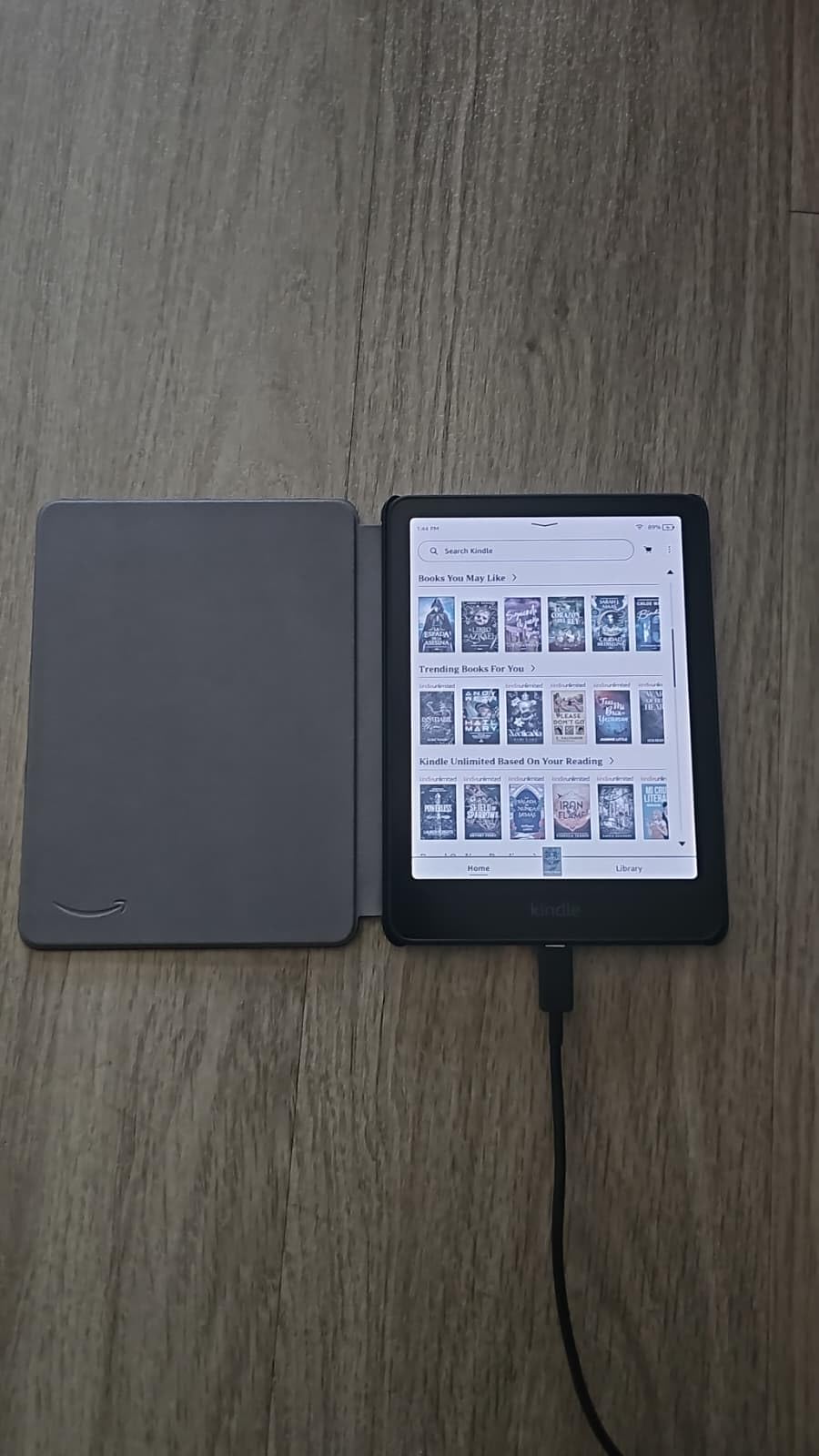 Amazon Plant-Based Leather Case- Lightweight, Protective Cover Designed with Sustainability in Mind for Kindle Paperwhite and Kindle Colorsoft customer photo 1