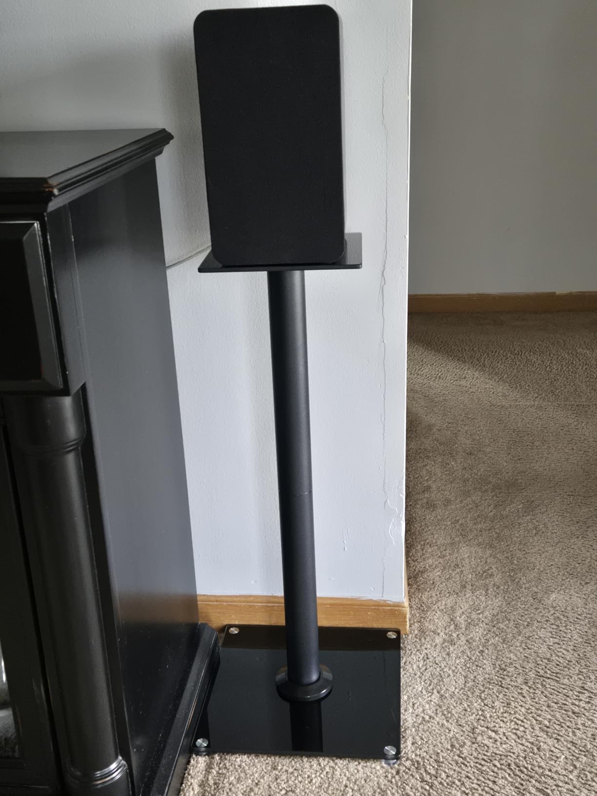 Rfiver Upgraded 45 Degree Swivel Speaker Stands Pair for Surround Sound, Heavy Duty 28 Inch Bookshelf Speaker Stand Each Holds 22lbs Large Speaker, Floor Speaker Stand Built-in Cable Management, 1 Pair customer photo 2