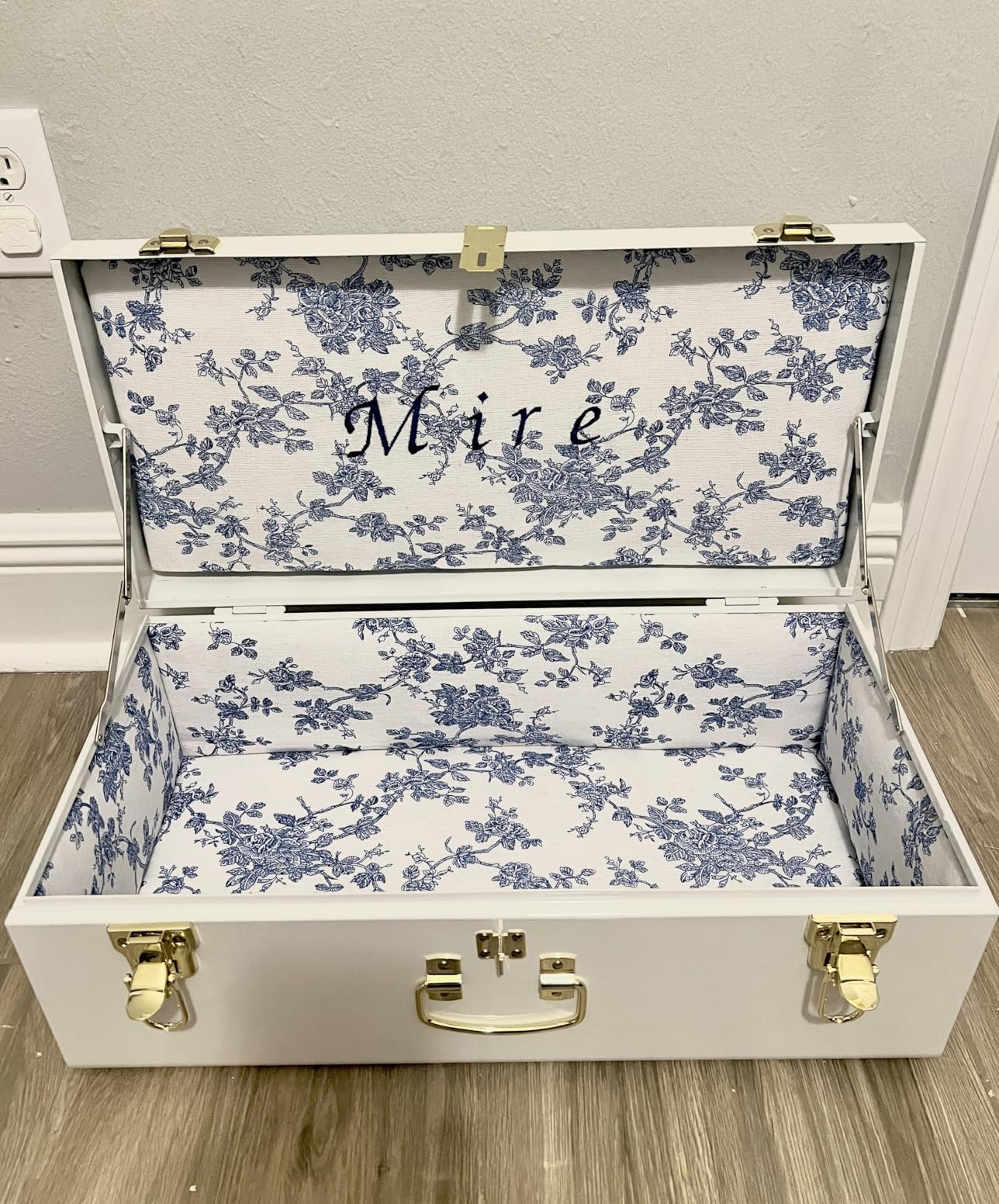 Vixmenos Decorative Large Metal Box Storage Trunk Chest Set of 2 College Dorm Organizer with Hardware Hasps and Handle for Home Decor, 23.7X14.2X9.5 Inches (Beige and Orange) customer photo 2