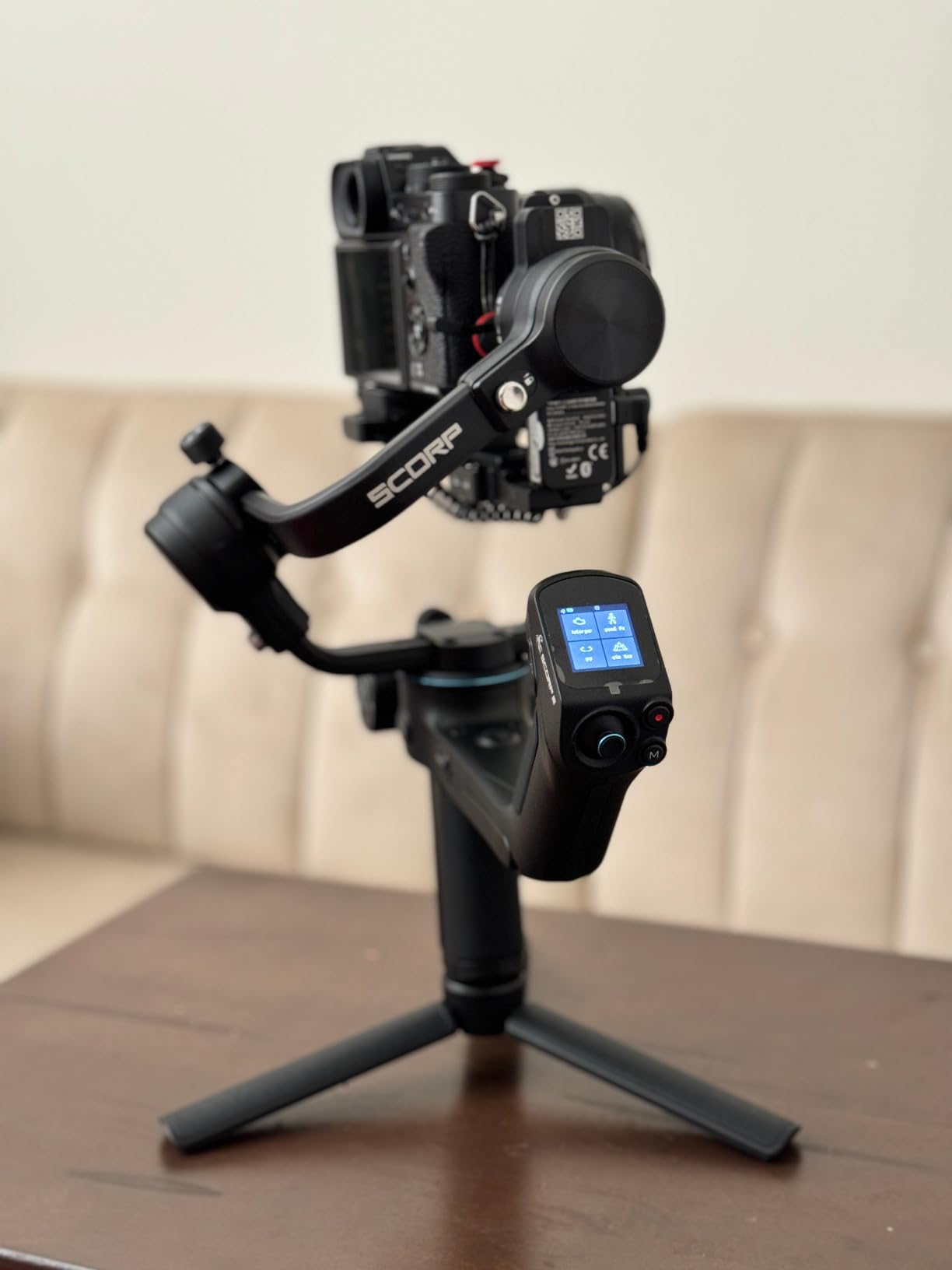 FeiyuTech SCORP 2 KIT Gimbal Stabilizer for DSLR and Mirrorless Camera, Built-in AI Tracking, 3-Axis Gimbal for Sony/Canon/Nikon/Fujifilm, Max 5.51lbs, Touch Screen, Native Vertical Shooting with Case customer photo 2