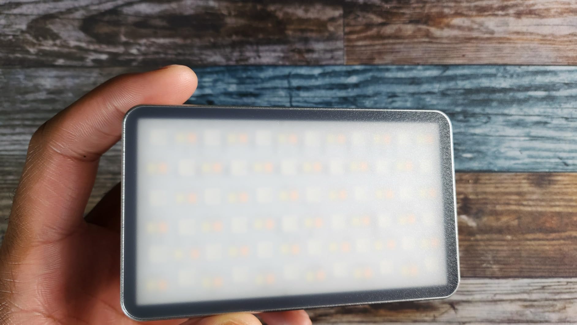 VILTROX 6000mAh On Camera LED Light, APP Control RGB Video Light, All Metal RGB Portable LED Photography Lighting, Led Camera Light Panel for Video Recording (Retro 08X) customer photo 1