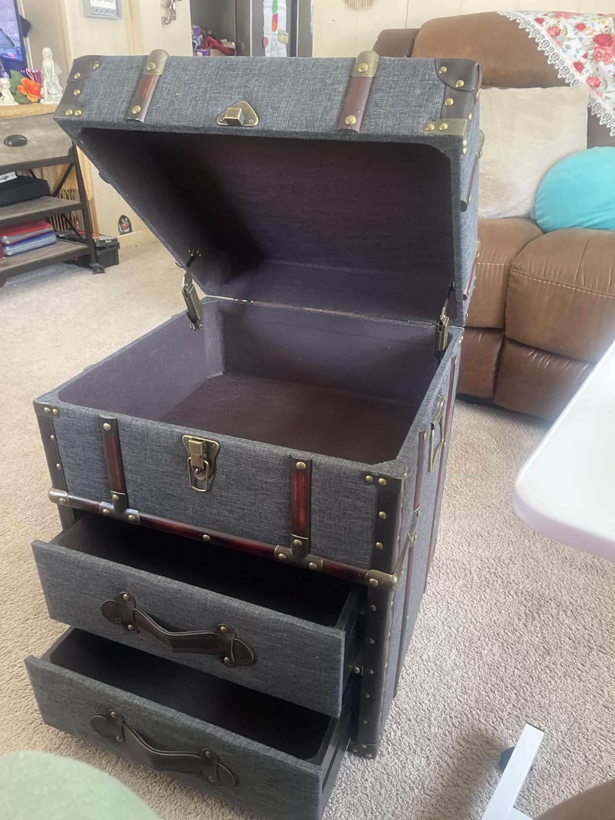 Aoikax Vintage Storage Chest with Buckle Hinged Top, Linen Accent End Side Table for Living Room, Office, Bedroom, Rectangle, Grey customer photo 2