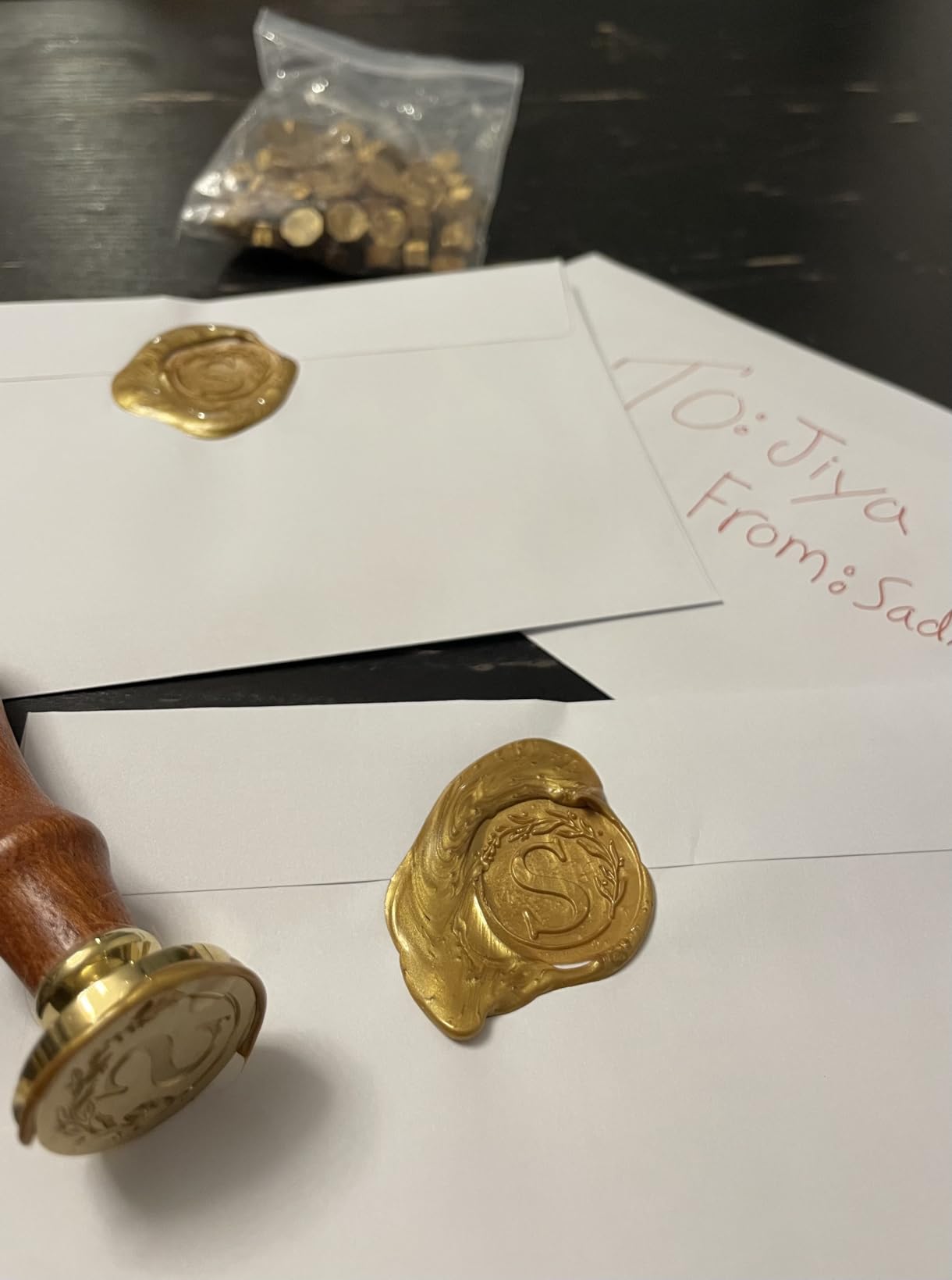 Yoption Letter Wax Seal Kit, Vintage Initial Alphabet S with Wreath Sealing Stamp and 120 Antique Gold Wax Seal Beads customer photo 2