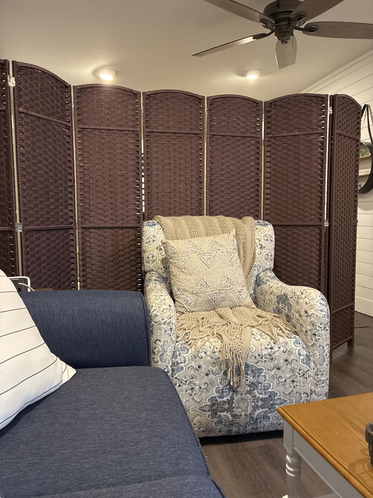 Sorbus 4 Panel Room Divider 6 ft. Tall - Privacy Screen, Extra Wide Double Hinged Panels, Mesh Hand-Woven Design, Partition Room Dividers and Folding Privacy Screens, Wall Divider for Room Separation customer photo 2