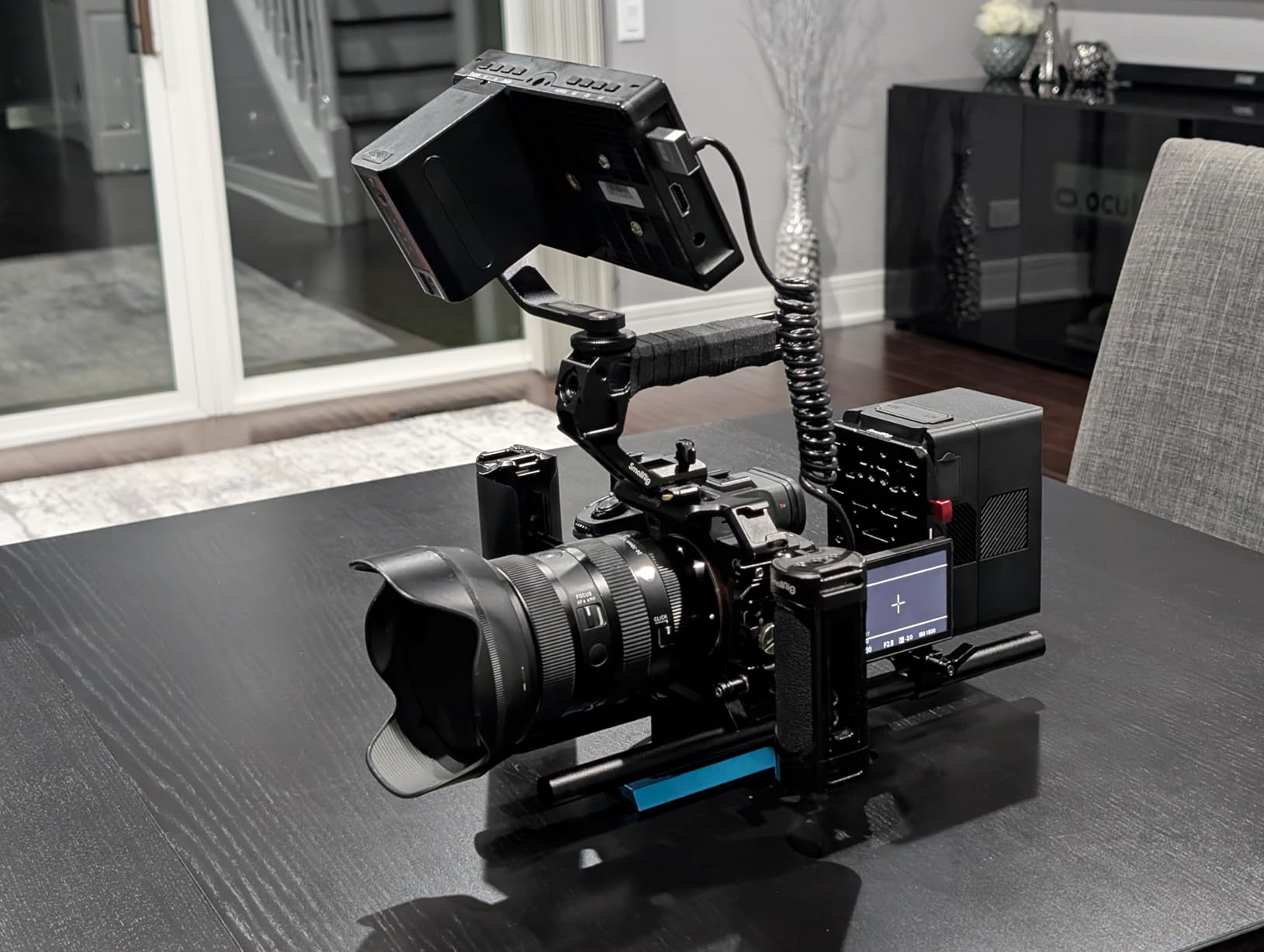 Neewer V Mount Battery PS150E Supports 100W PD USB C Fast Charging, 10350mAh 150Wh 14.54V, with D Tap/USB C/USB A/BP/Dual DC Ports/OLED Screen, V Lock Battery for Camera Camcorder Monitor Video Light customer photo 1