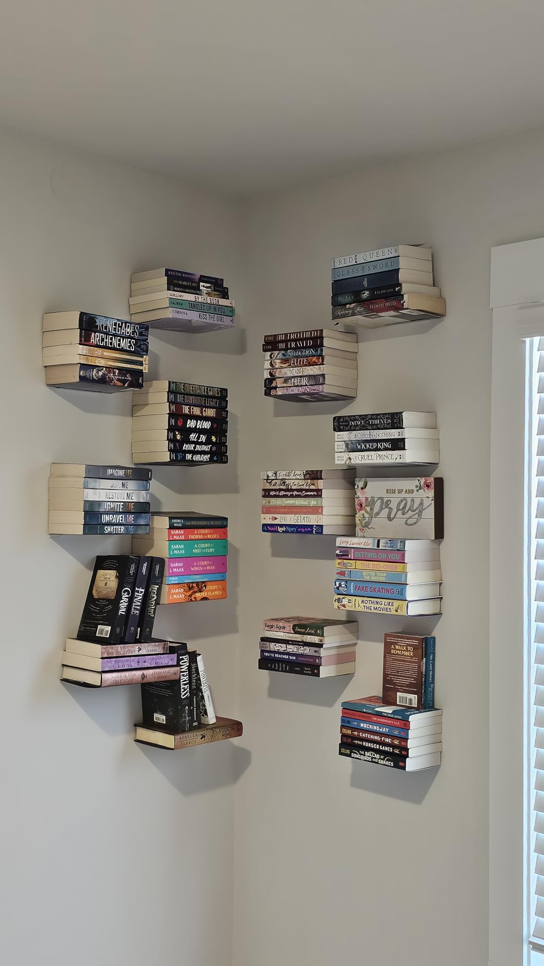 xympo Floating Invisible Bookshelf Wall Mounted (Set of 4) - Aluminum - Turn Books into Floating Shelves customer photo 2