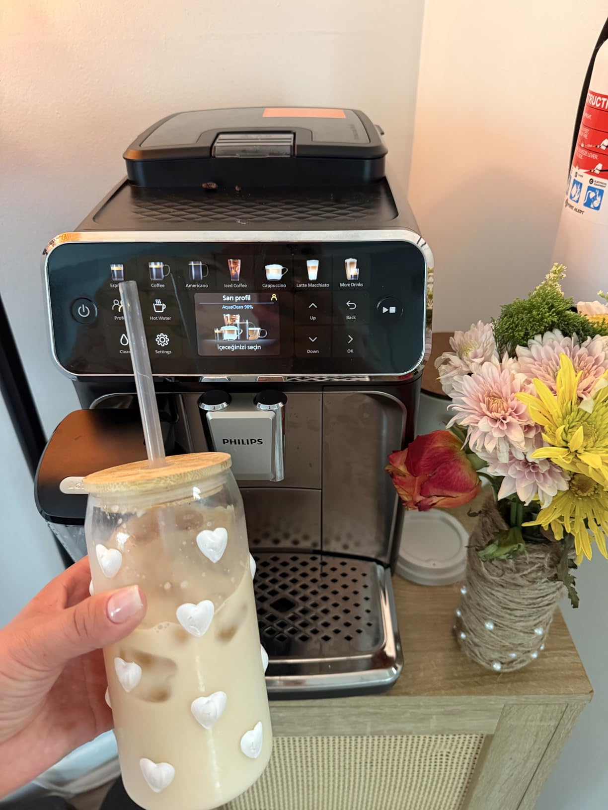 Philips 4400 Series Fully Automatic Espresso Machine, LatteGo Milk System, Integrated Grinder, 12 Hot & Iced Coffee Pre-Sets, Quick Start, SilentBrew, 15-Bar Pressure, Black Chrome (EP4444/90) customer photo 2