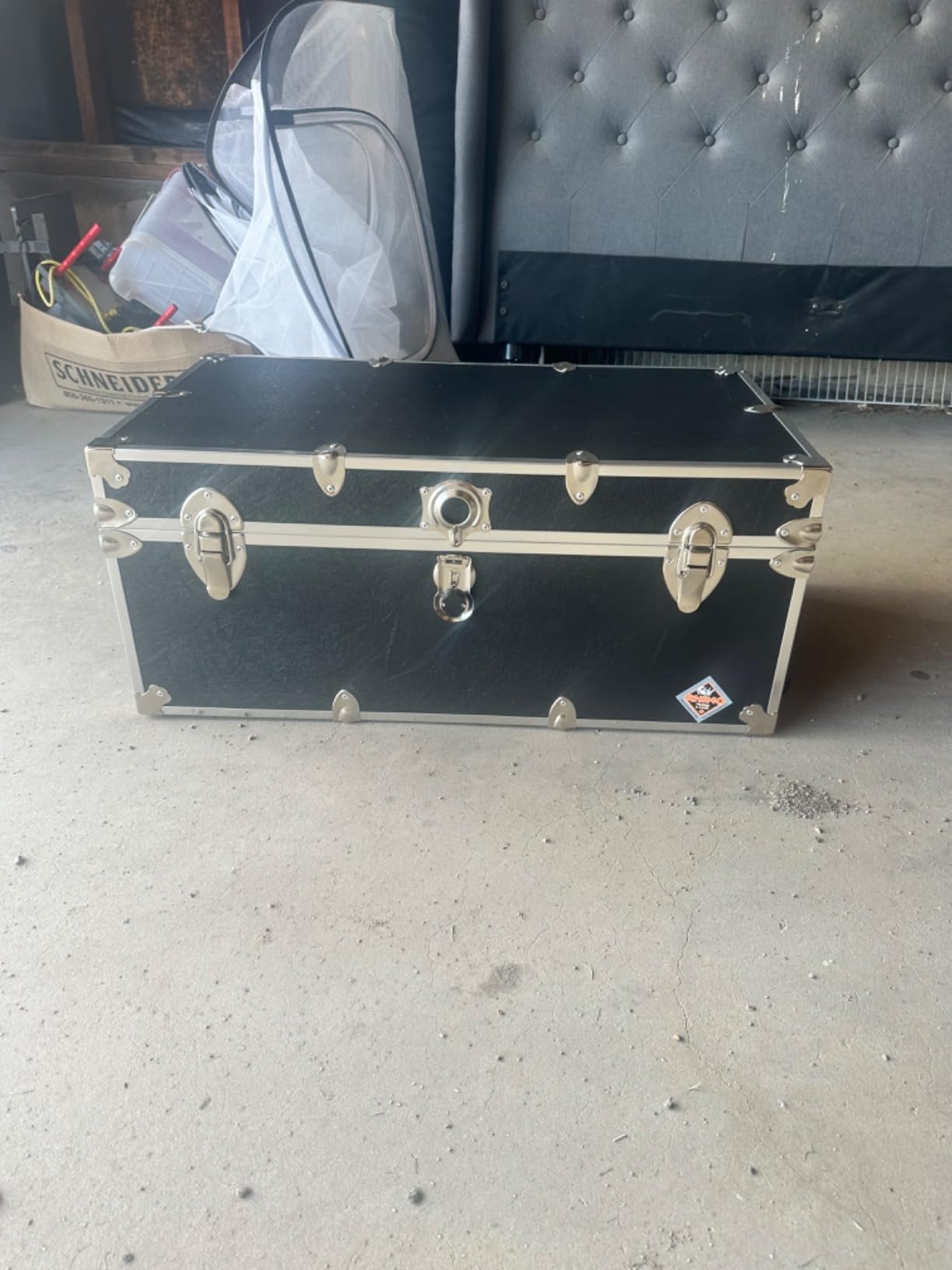 Rhino Trunk & Case Large Essential Trunk With Wheels 32