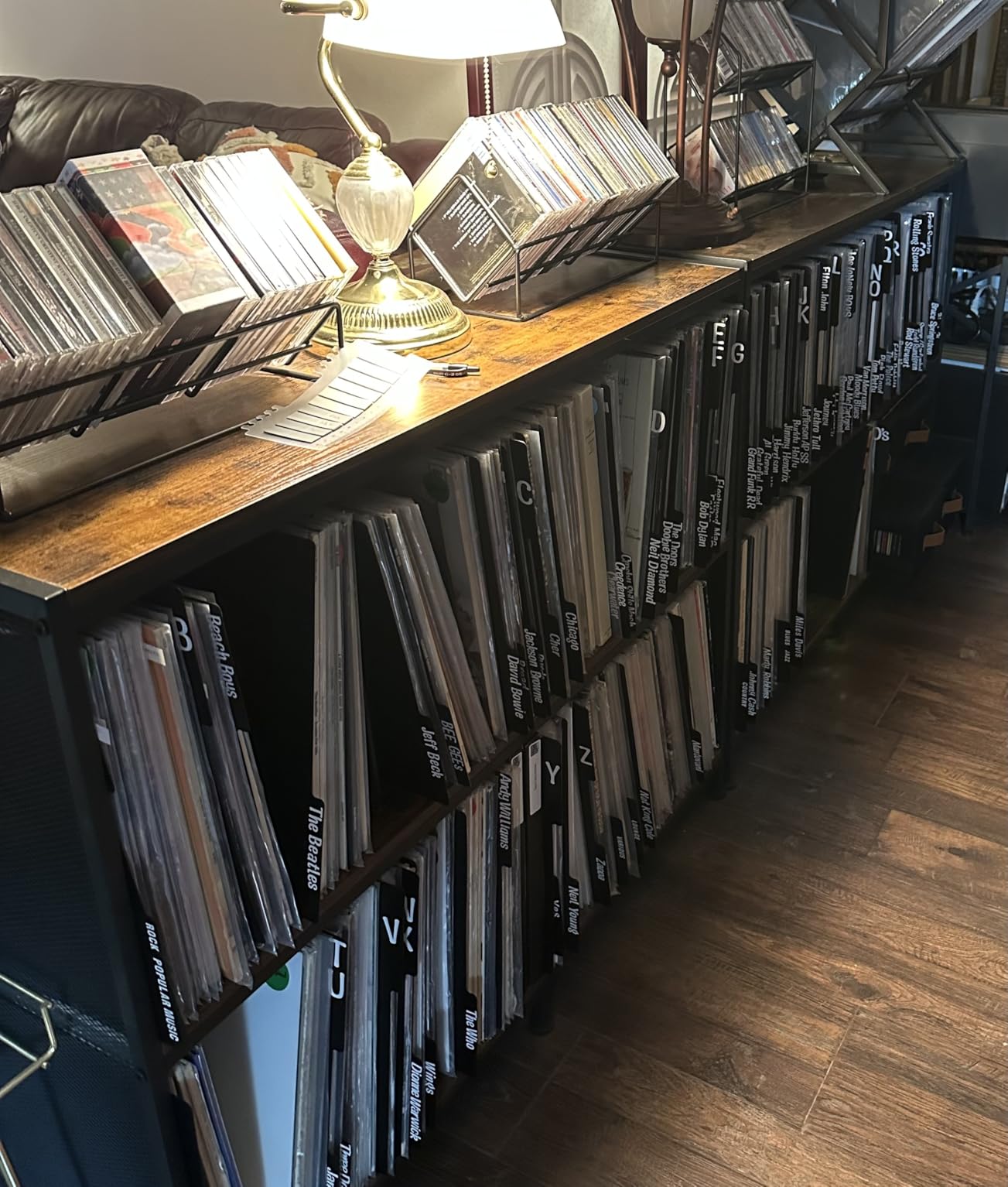 3-Tier Vinyl Record Storage: Vintage Player Table with Spacious Storage - Up to 450 Records, Turntable Stand with Adjustable Dividers, Extra Top Surface for Audio Equipment, Perfect for Living Room customer photo 2
