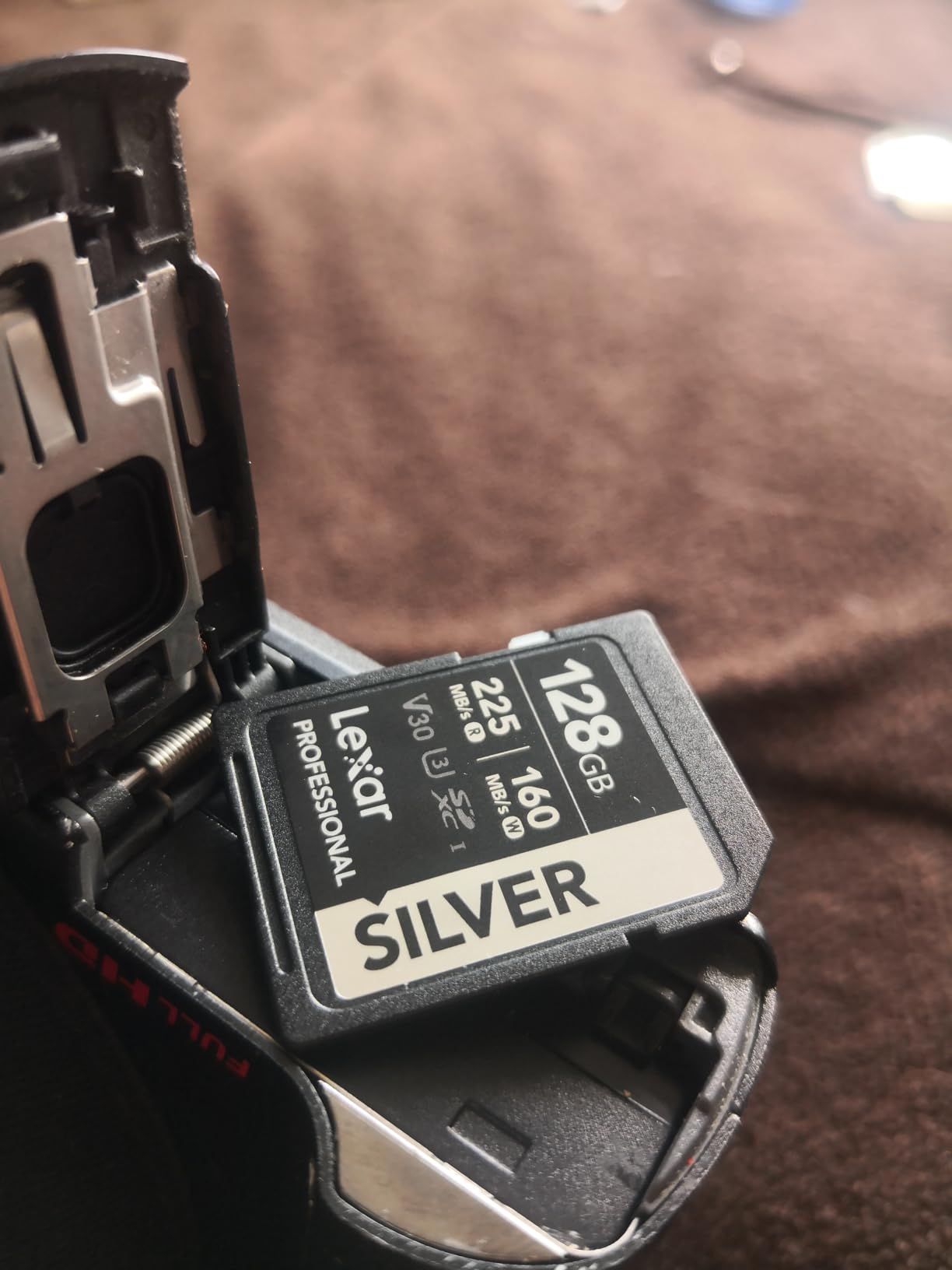 Lexar 128GB Professional Silver SD Card, UHS-I, C10, U3, V30, 4K, Up to 225/160 MB/s SDXC Memory Card customer photo 2