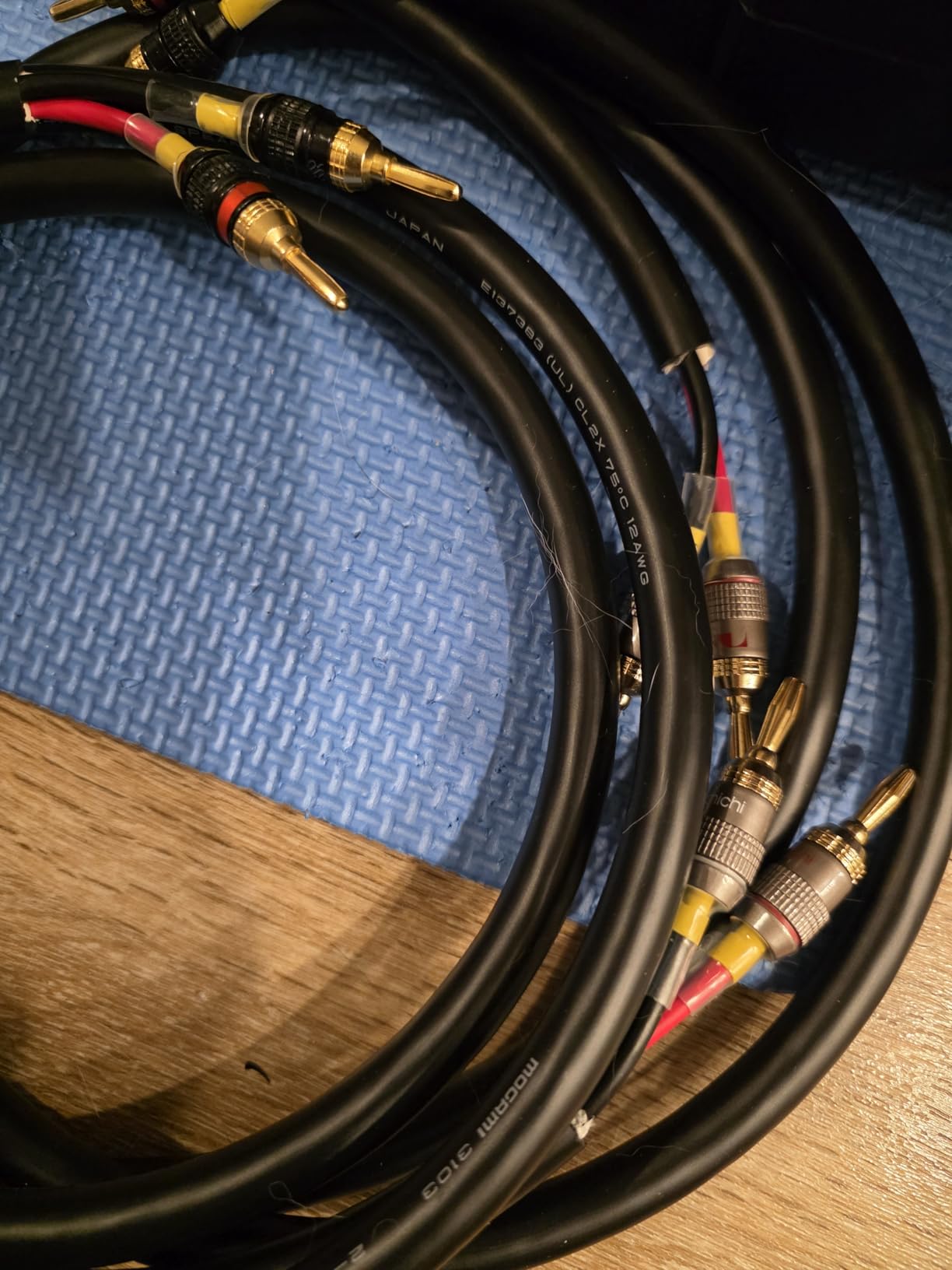 Nakamichi FanLock Excel Series 24k Gold Plated Banana Plugs 10 AWG - 18 AWG customer photo 2