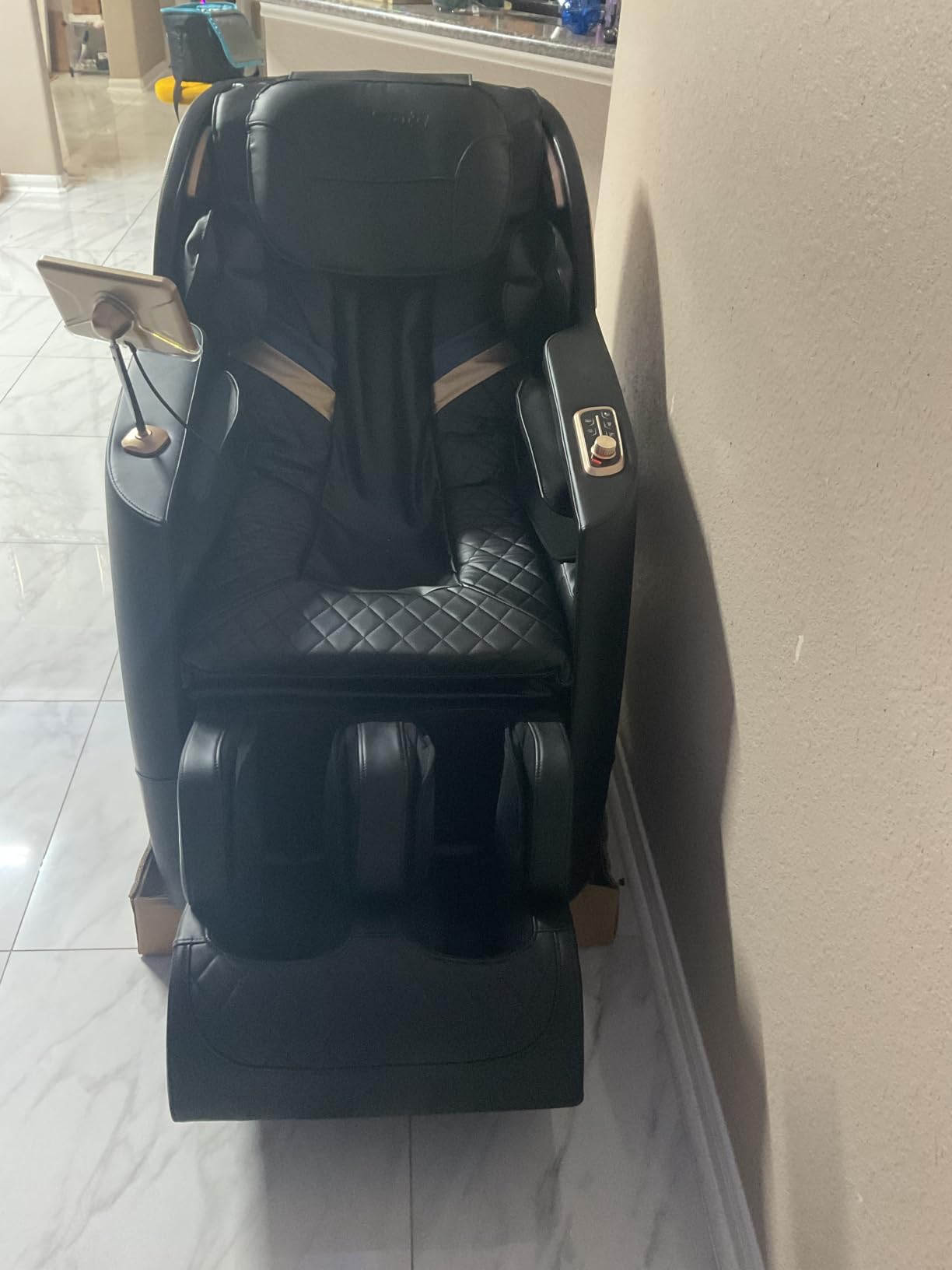 Culanta Massage Chair Full Body, Zero Gravity SL-Track Shiatsu Massage Recliner Chair with Body Scan, Airbags, Foot Rollers, Deep Yoga Stretch, Heating (U1-Black) customer photo 2