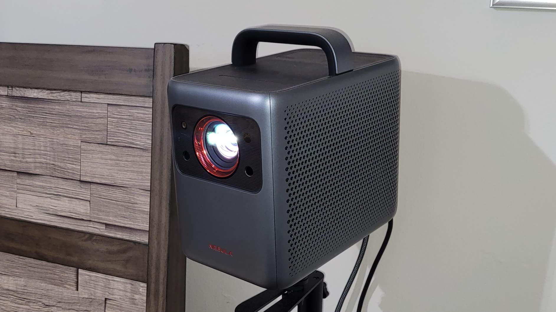 Nebula Cosmos 4K SE Smart Projector, 1800 ANSI Lumens, Dolby Vision, Google TV, HybridBeam Technology customer photo 2