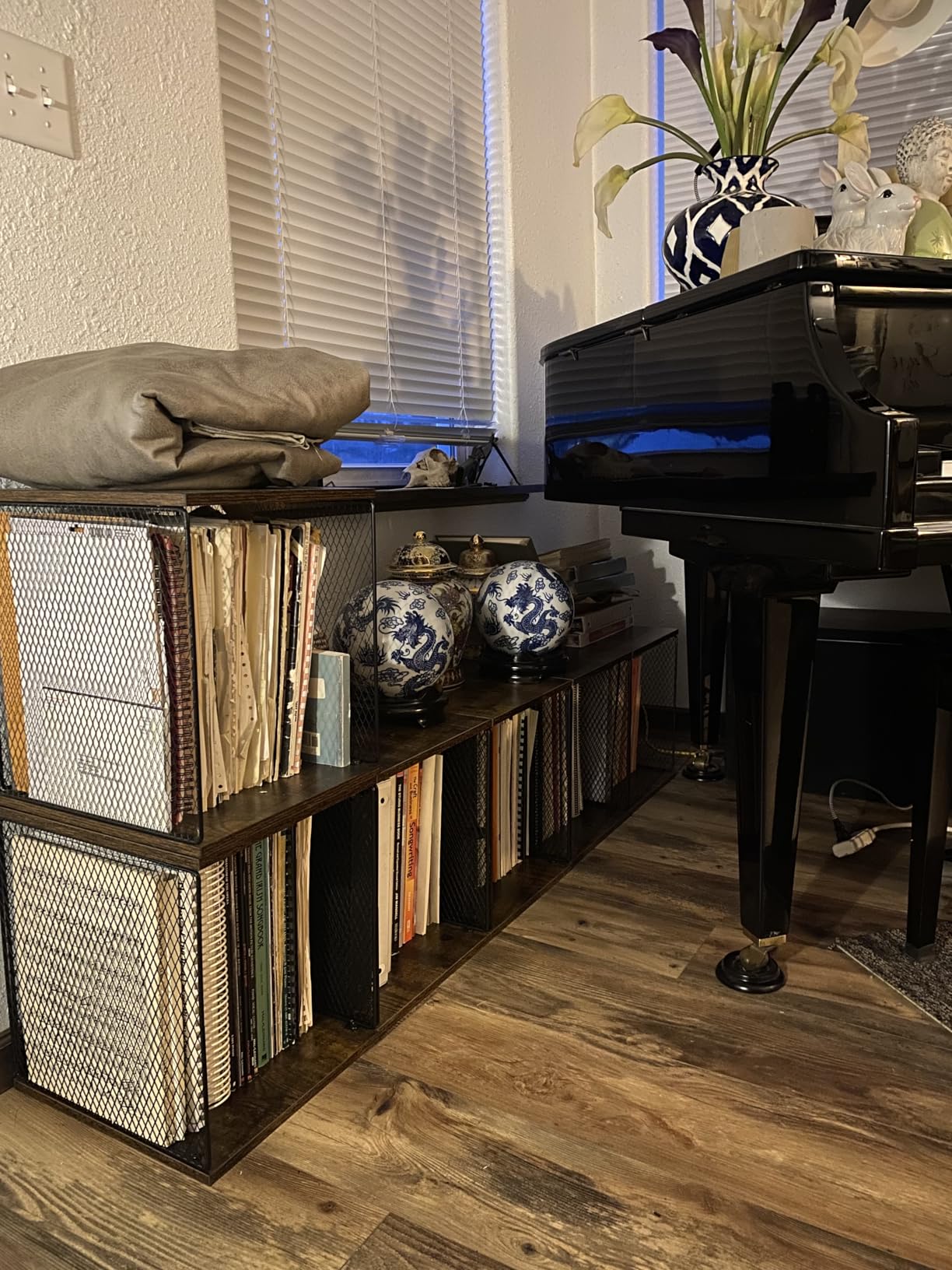 Dmevkic 3 Cube Vinyl Record Storage DIY Stackable 120-150 Records Visualize Album Storage Record Storage Crate customer photo 1