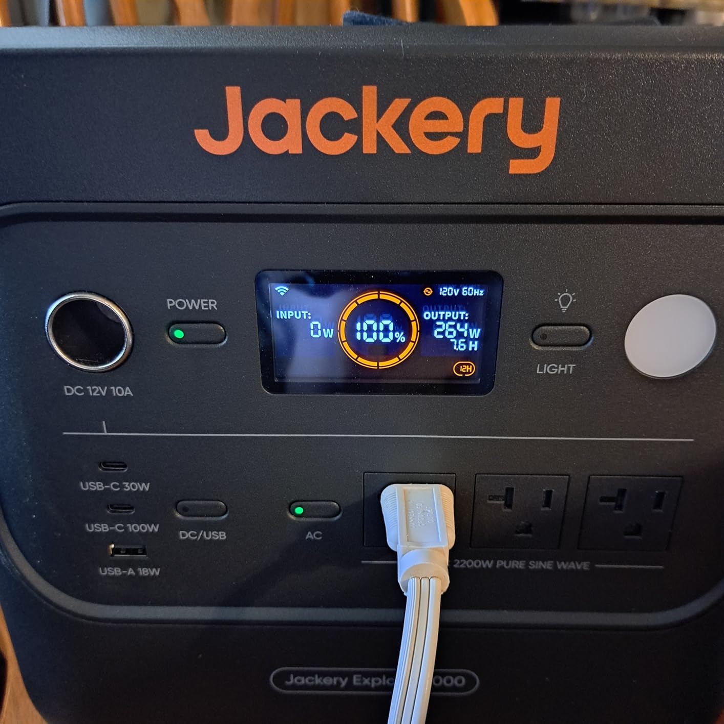 Jackery Explorer 2000 v2 Portable Power Station, 2042Wh LiFePO4 Home Backup Battery, 2200W Solar Generator, USB-C PD 100W Fast Charging customer photo 1