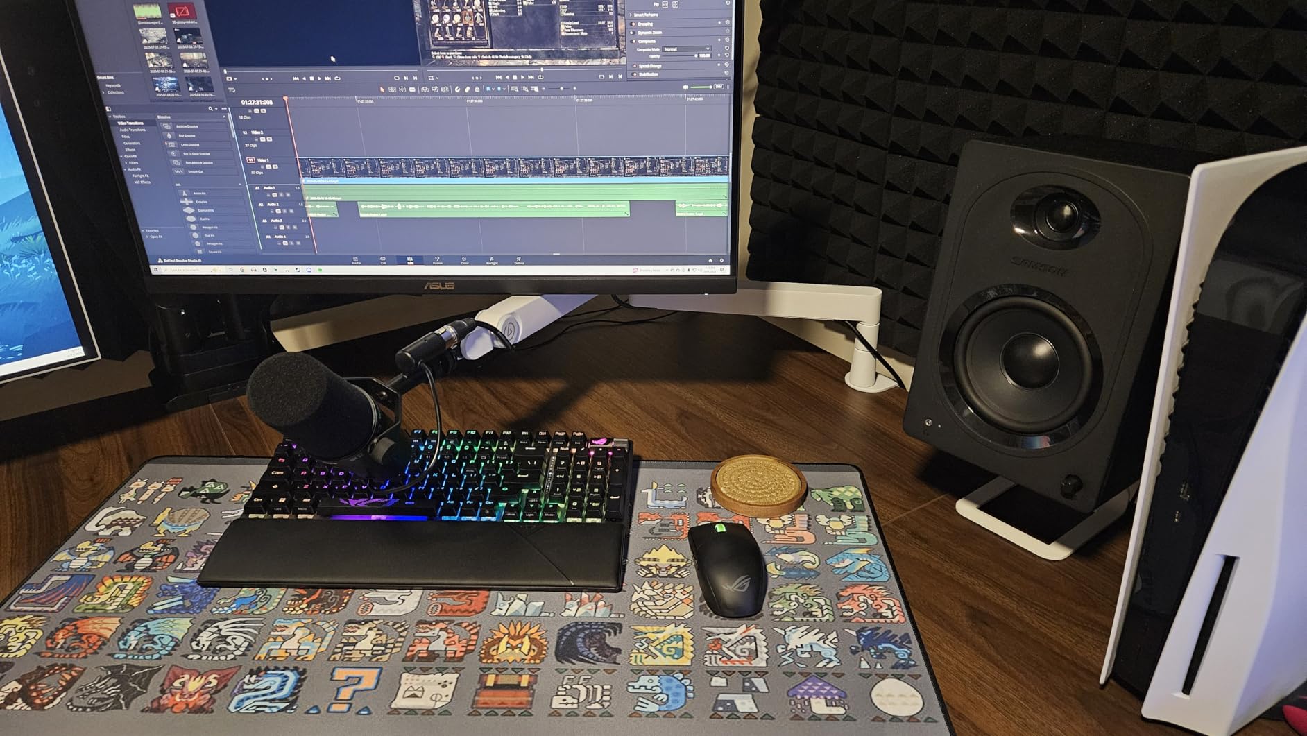 Elgato Wave Mic Arm Pro - 360° Rotatable Low Profile Gas Spring Microphone Arm, Works Mics/Shure SM7B/HyperX QuadCast/Rode/Blue Yeti & More - for Broadcasting/Podcasting/Streaming customer photo 1