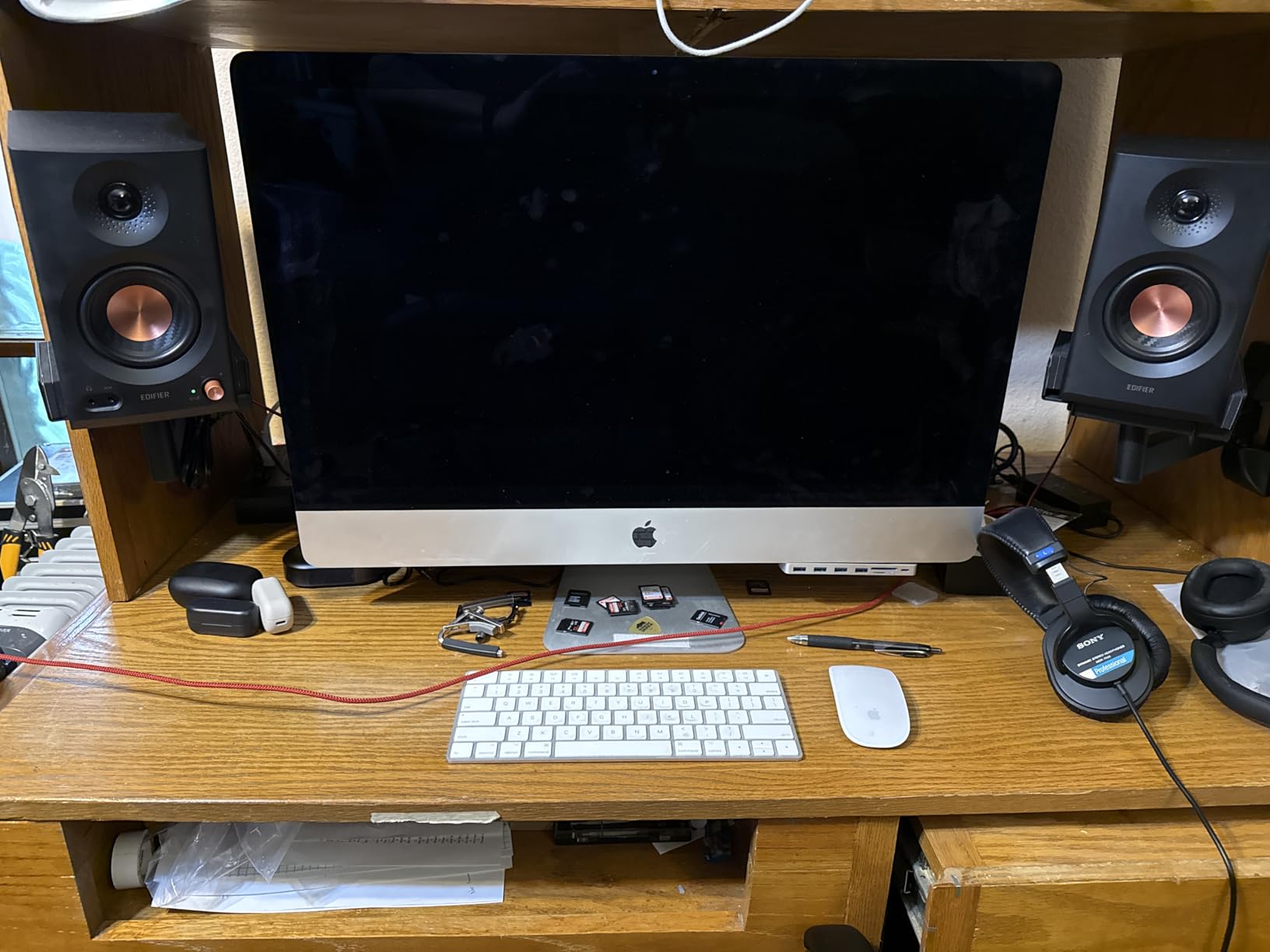 Edifier MR3 Powered Studio Monitor Speakers customer photo 1