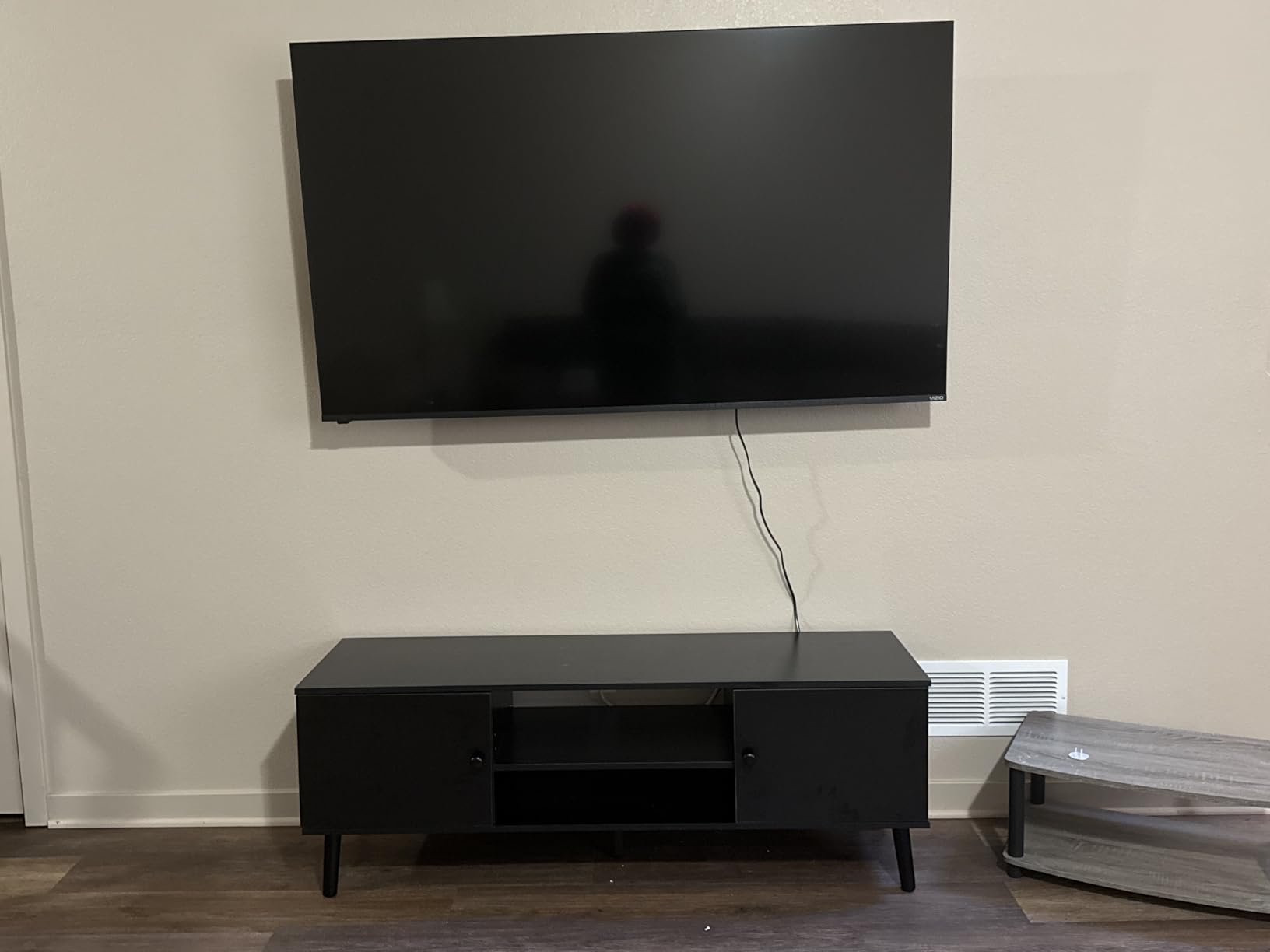 Sweetcrispy TV Stand for 55-60 inch TV, Modern Mid Century Entertainment Center with 2 Storage Cabinets customer photo 2