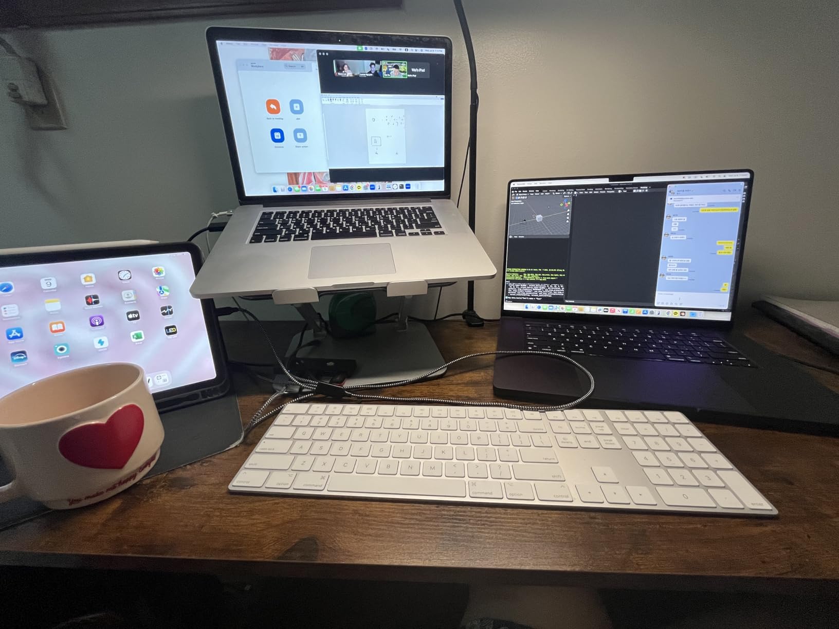 Apple 2024 MacBook Pro Laptop with M4 Pro, 14‑core CPU, 20‑core GPU: Built for Apple Intelligence, 16.2-inch Liquid Retina XDR Display, 48GB Unified Memory, 512GB SSD Storage; Space Black customer photo 1