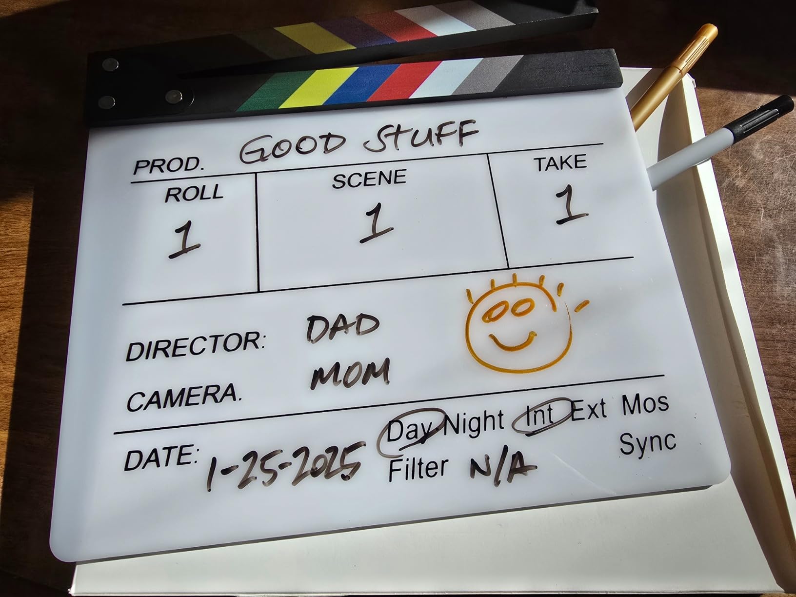 Acrylic Film Movie Clapboard, Hollywood Directors Photography Studio Video TV Clapper Board with Erasable Pen Movie Theater Props Decor, Acrylic Clap Board 10.5 X 11.7 inches customer photo 1