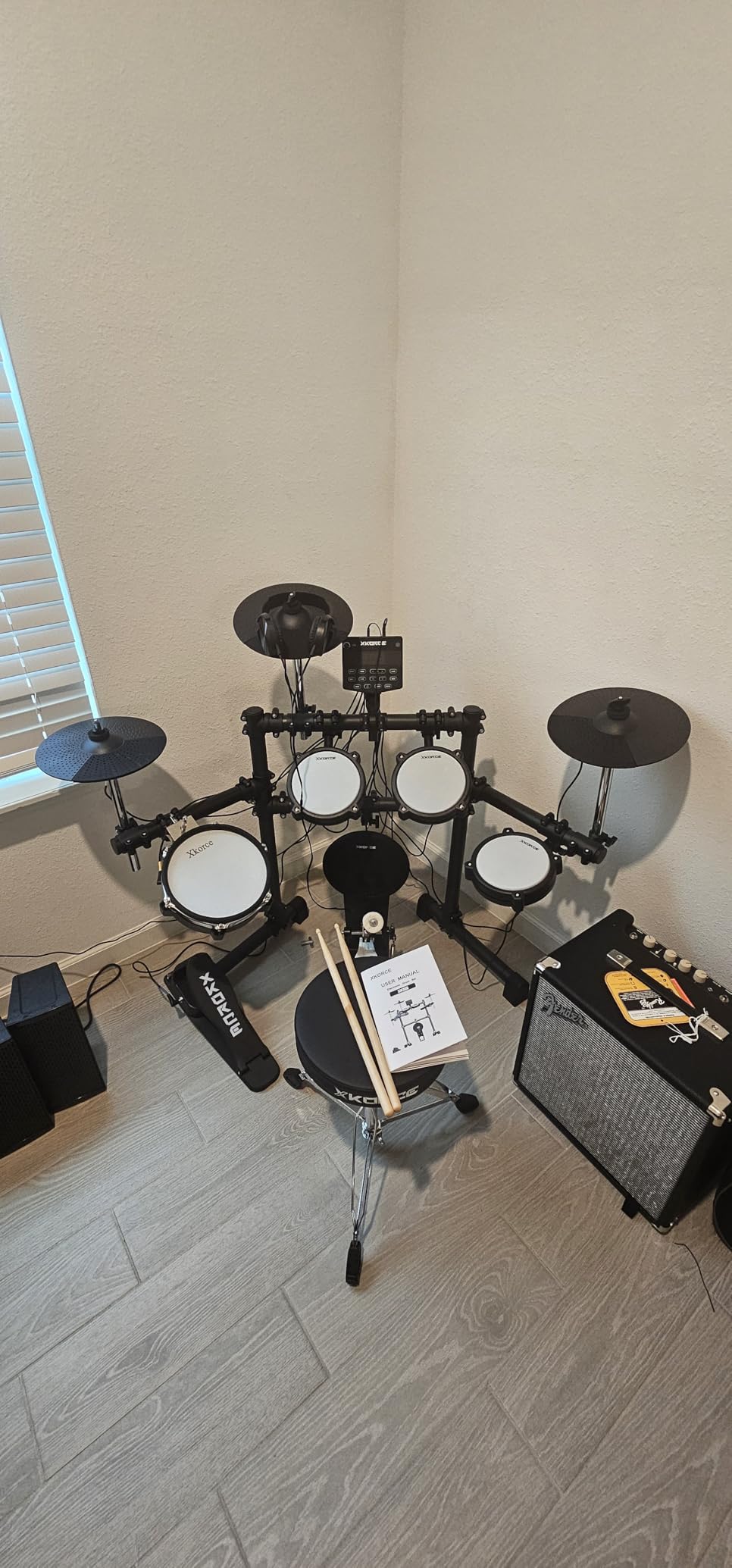 Electronic Drum Set Electric Drum Kit with 4 Quiet Mesh Pads and 6