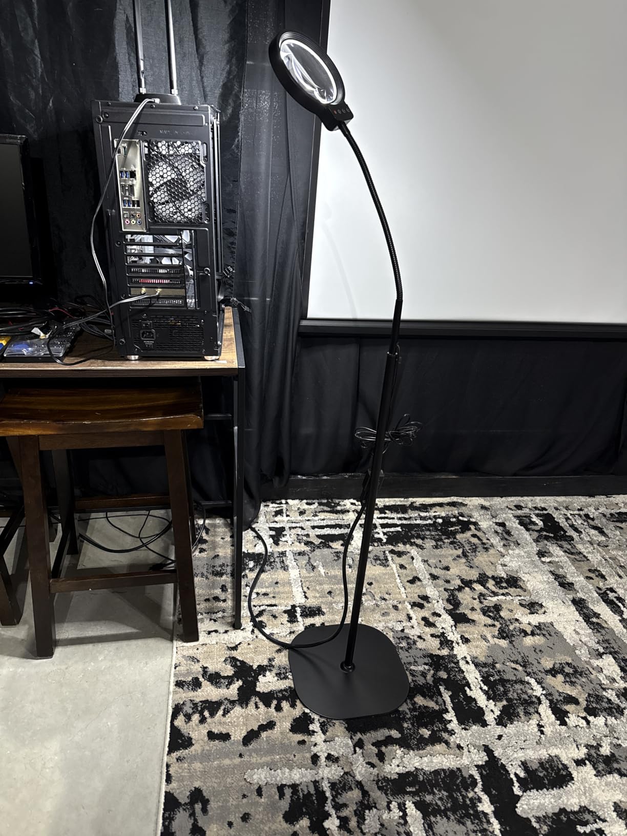 30X 10X Large Floor Magnifying Glass with Light and Stand, 72 LED Flexible Gooseneck Floor Magnifying Lamp, 2 in 1 Lighted Magnifiers for Close Work, Sewing, Crafts, Hobbies (Black) customer photo 2