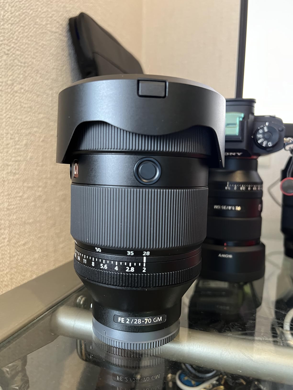 Sony FE 28-70mm F2 GM Lens, G Master Standard Zoom Lens (Full-Frame), Black customer photo 1