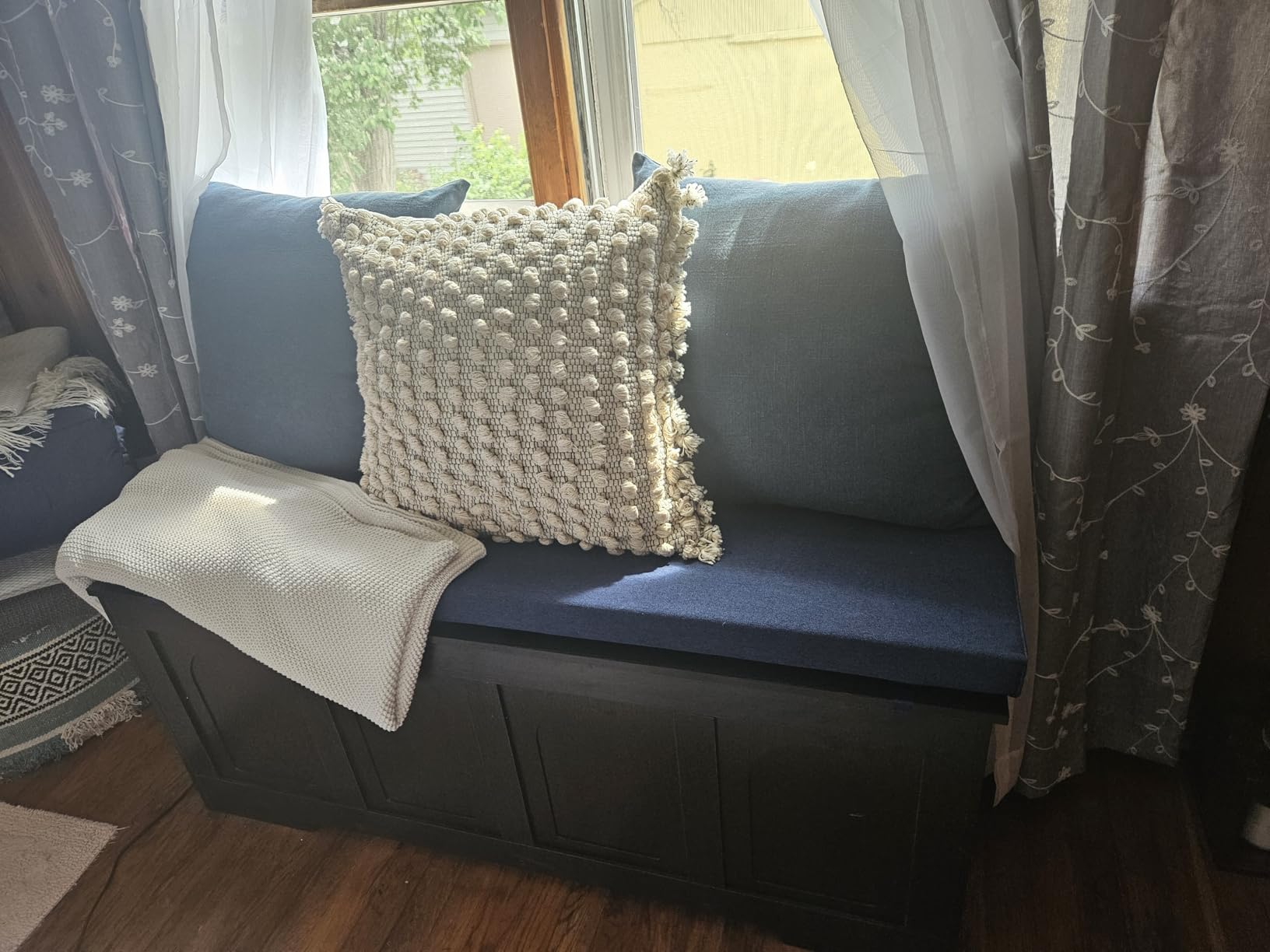 DINZI LVJ Storage Chest, 47.2