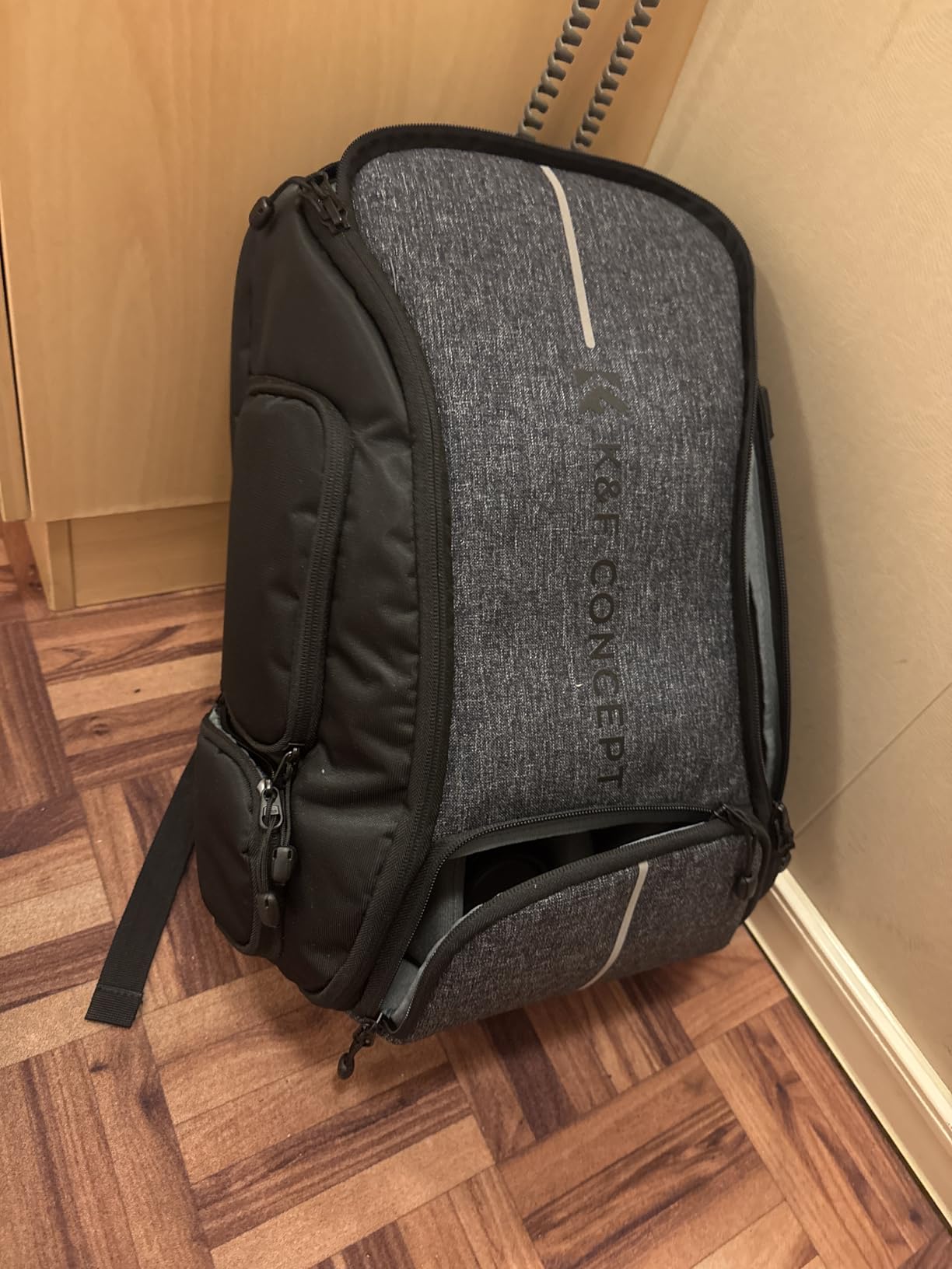 K&F CONCEPT Camera Backpack 30L Large Capacity with Raincover and 16 Inch Laptop Compartment Compatible for Canon/Nikon/Sony/DJI Mavic Drone customer photo 1